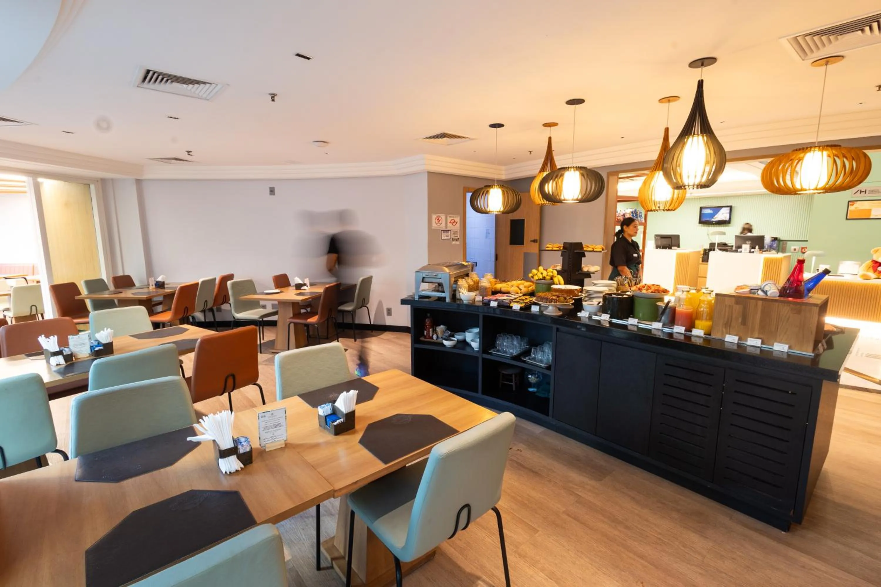 Restaurant/places to eat in Comfort Ibirapuera