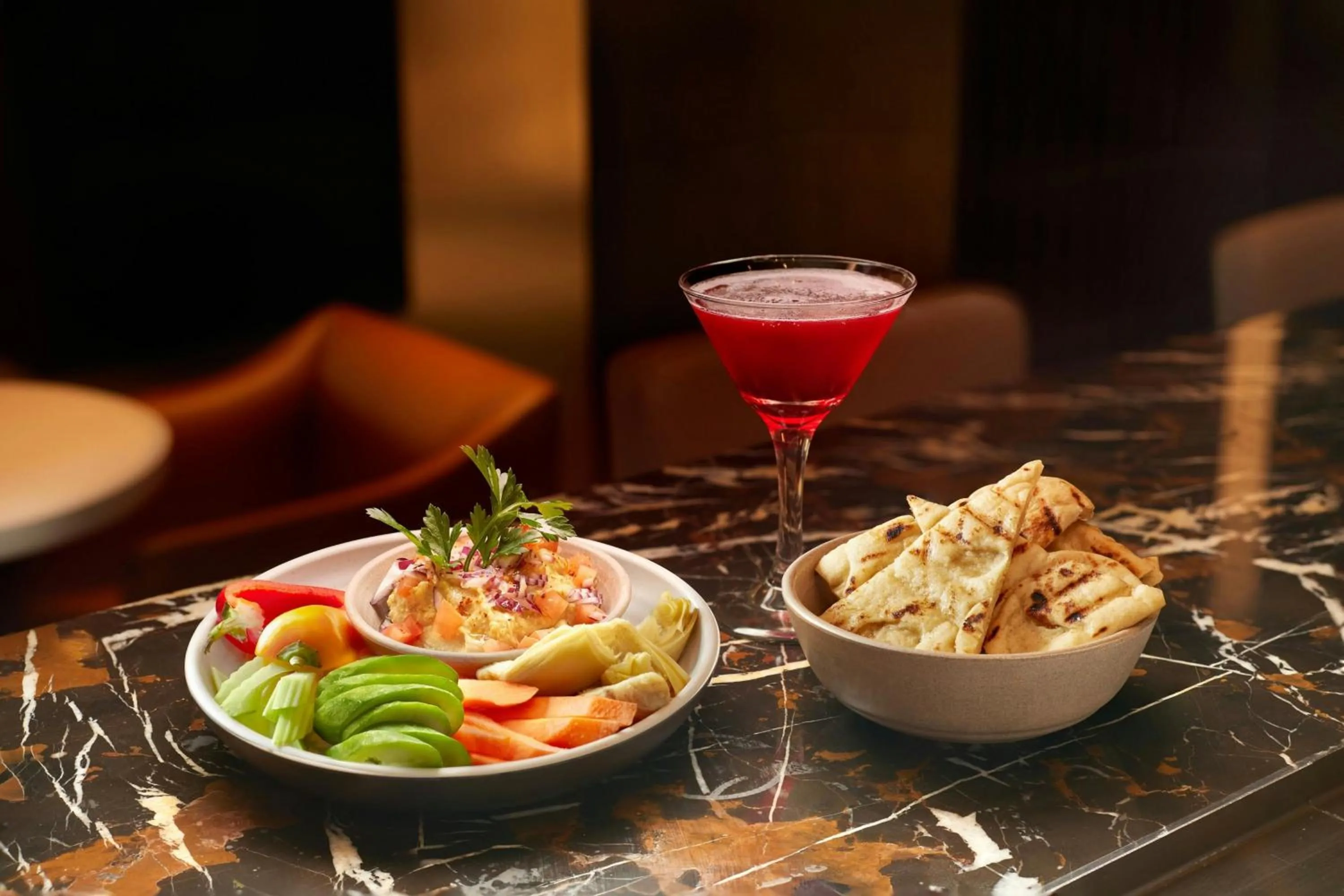 Lounge or bar in Courtyard by Marriott Los Angeles Pasadena Old Town