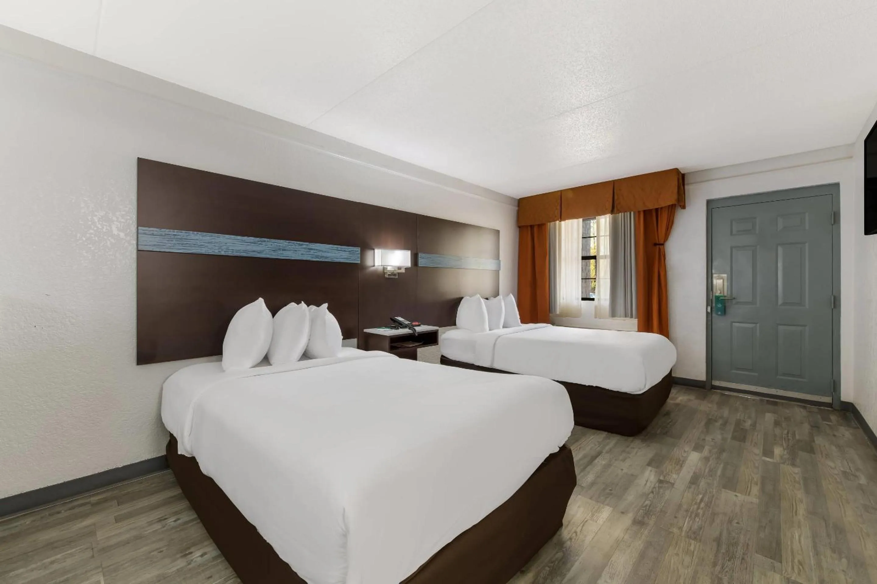 Bedroom, Bed in Quality Inn & Suites Airport