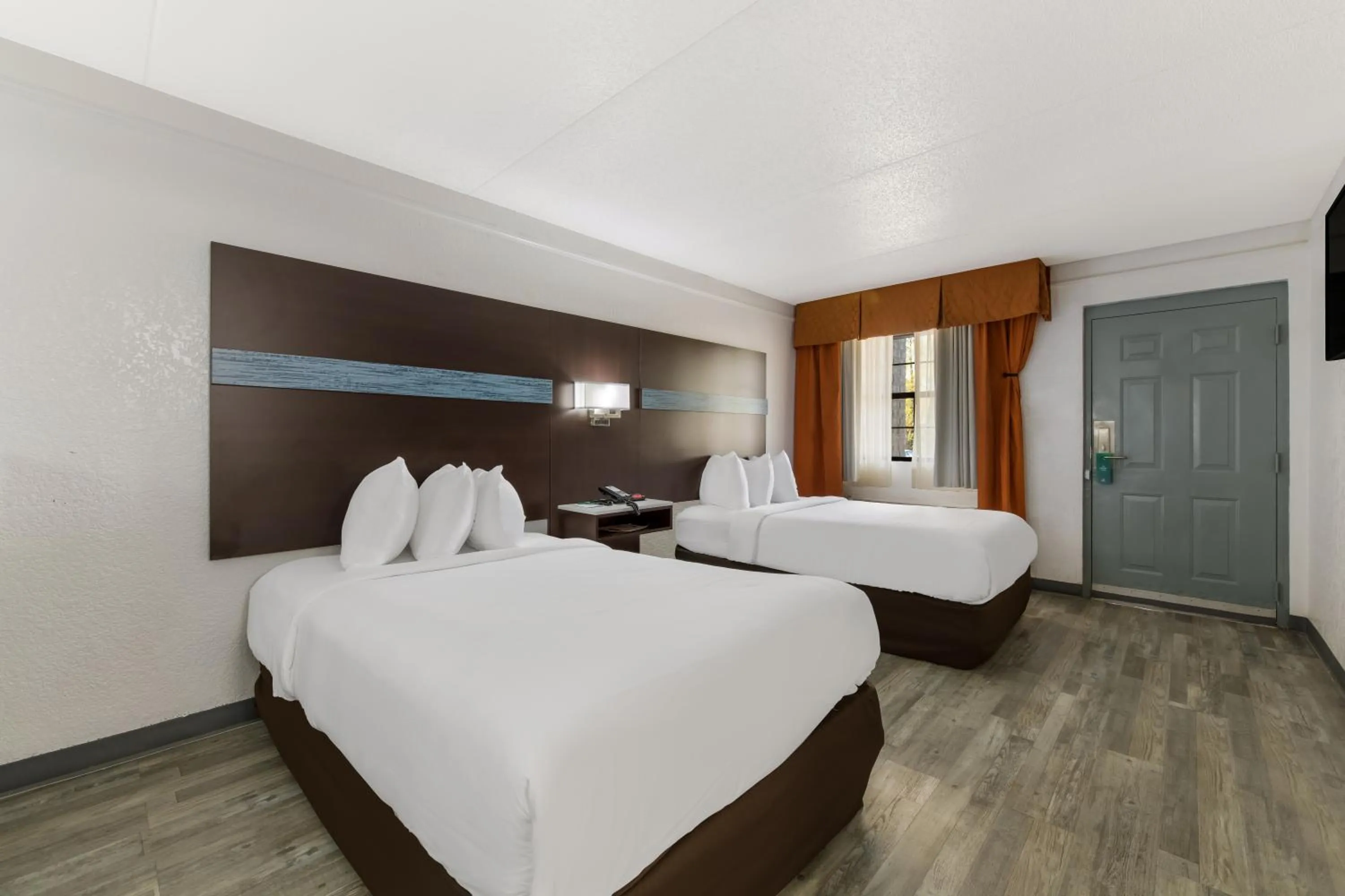Bedroom, Bed in Quality Inn & Suites Airport