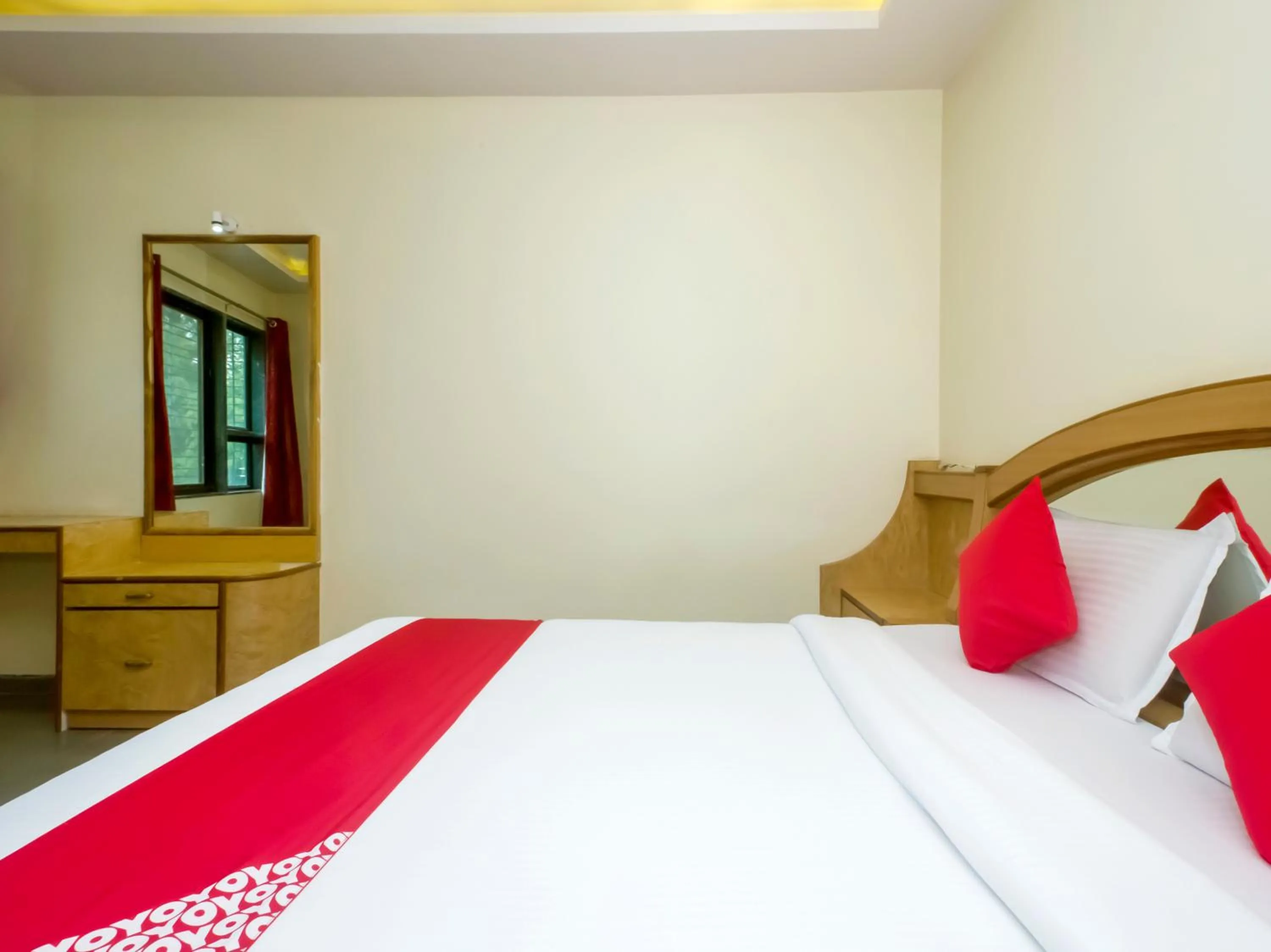 Bed in Hotel New Uttam Hira Palace