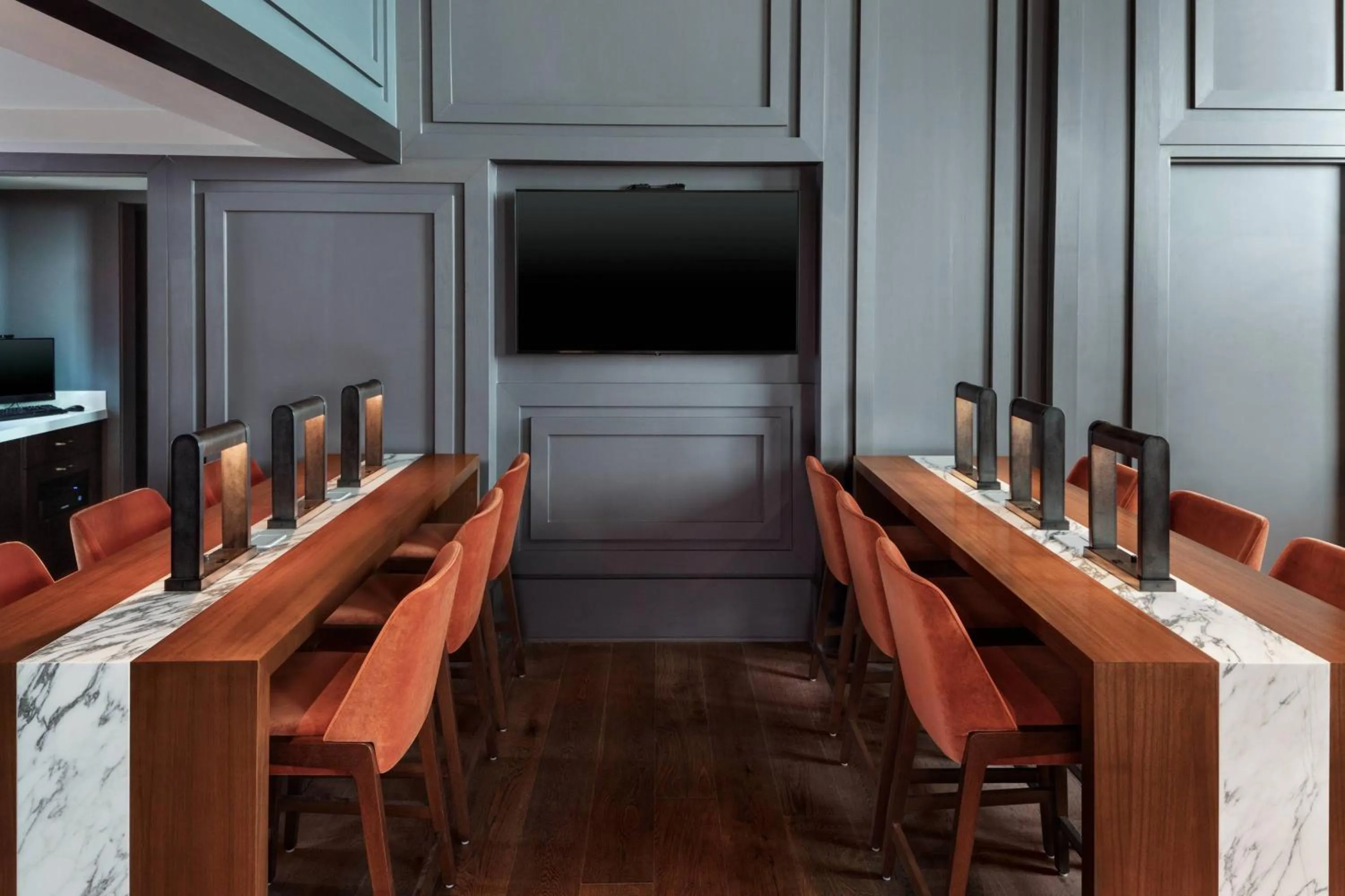 Lounge or bar in Lancaster Marriott at Penn Square