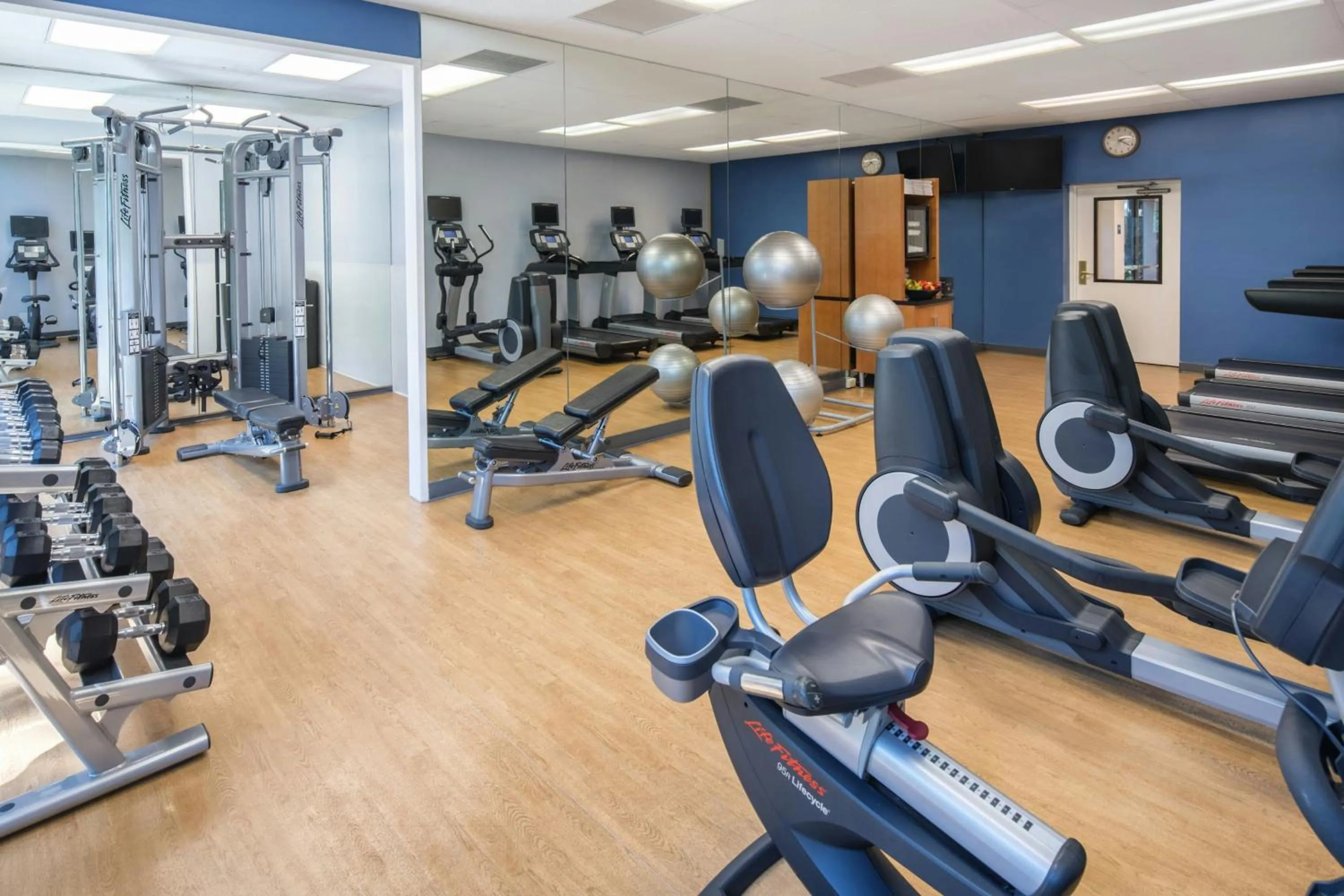 Fitness centre/facilities in Fullerton Marriott at California State University