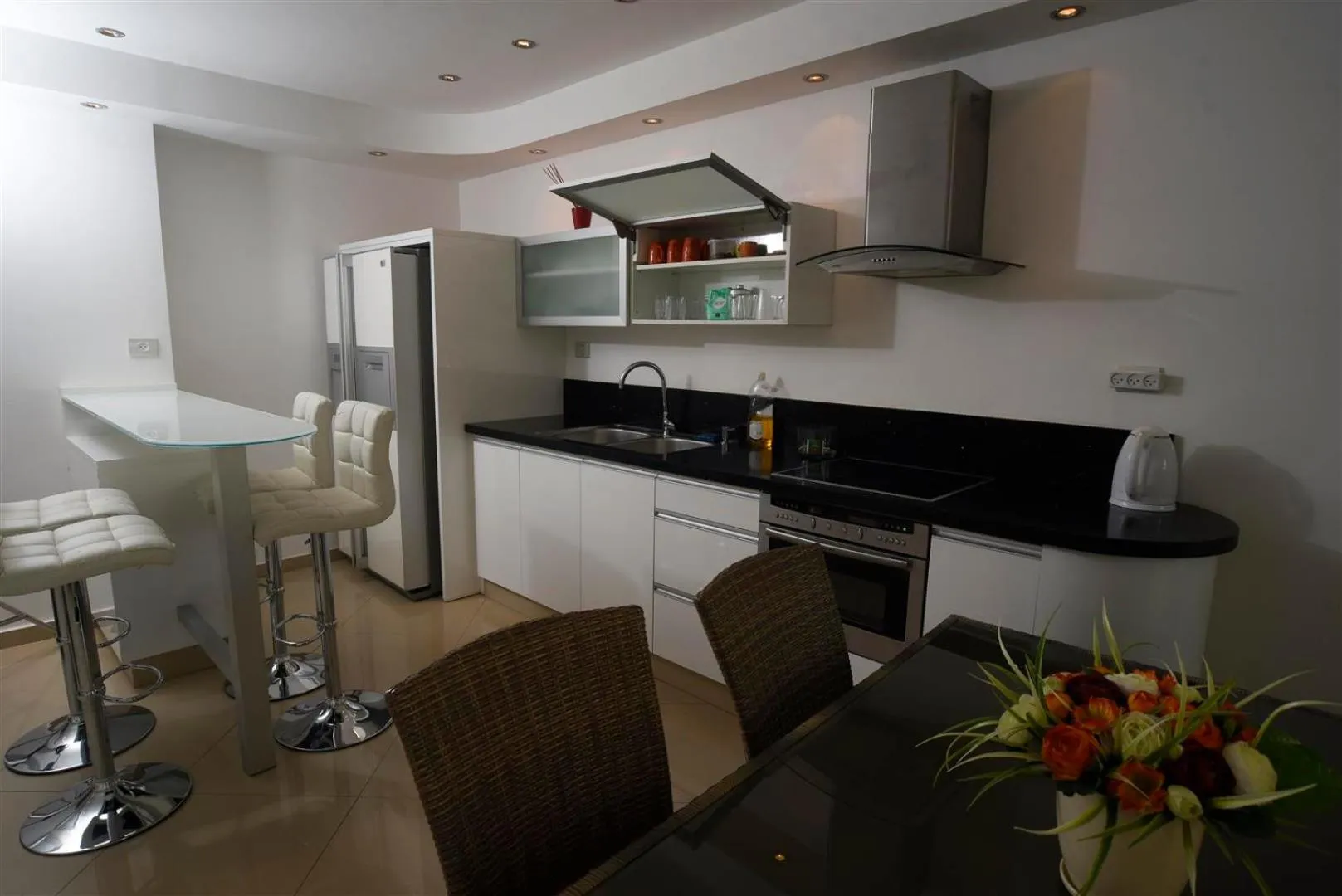 Kitchen or kitchenette in City Resort Palmore