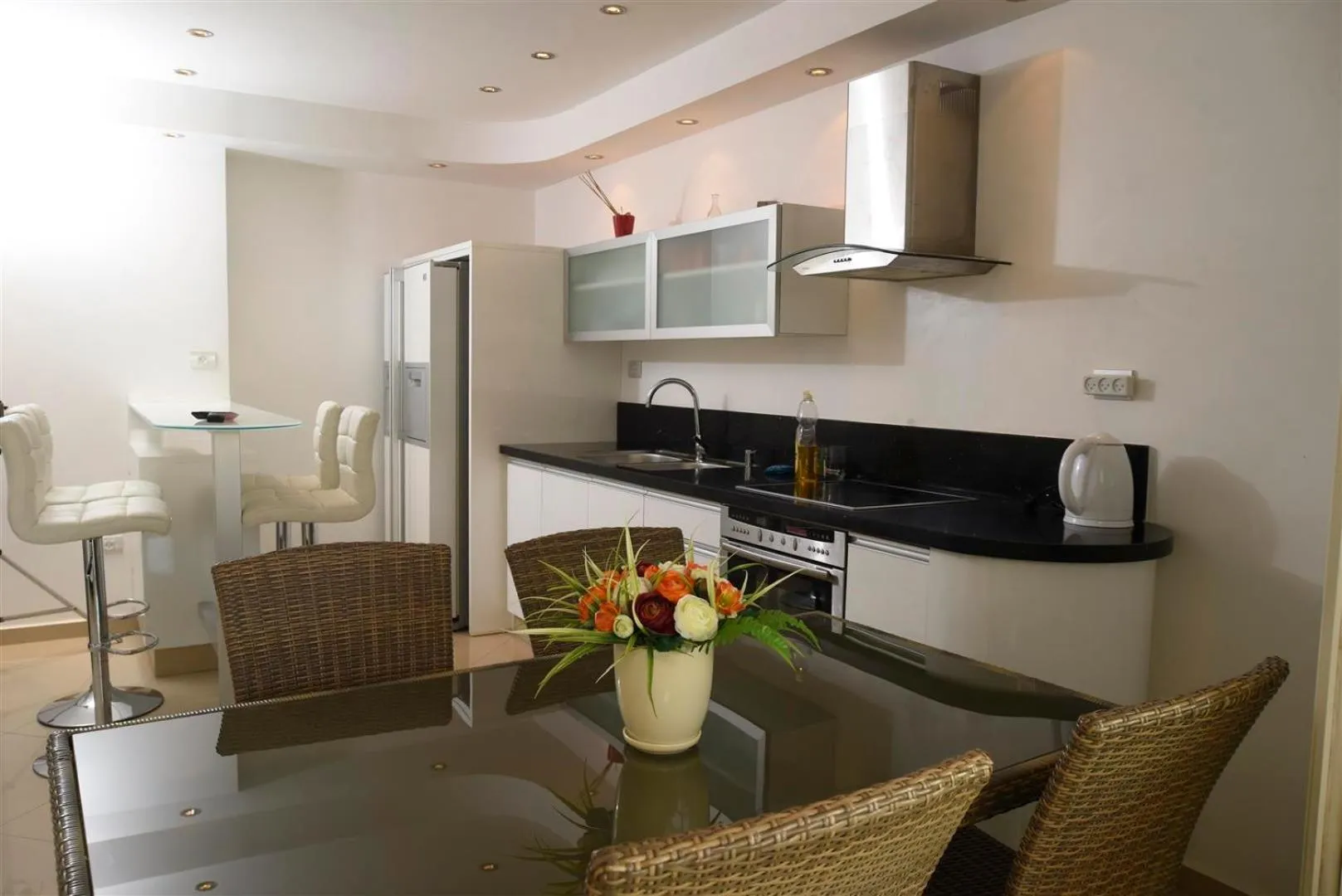 Kitchen or kitchenette in City Resort Palmore