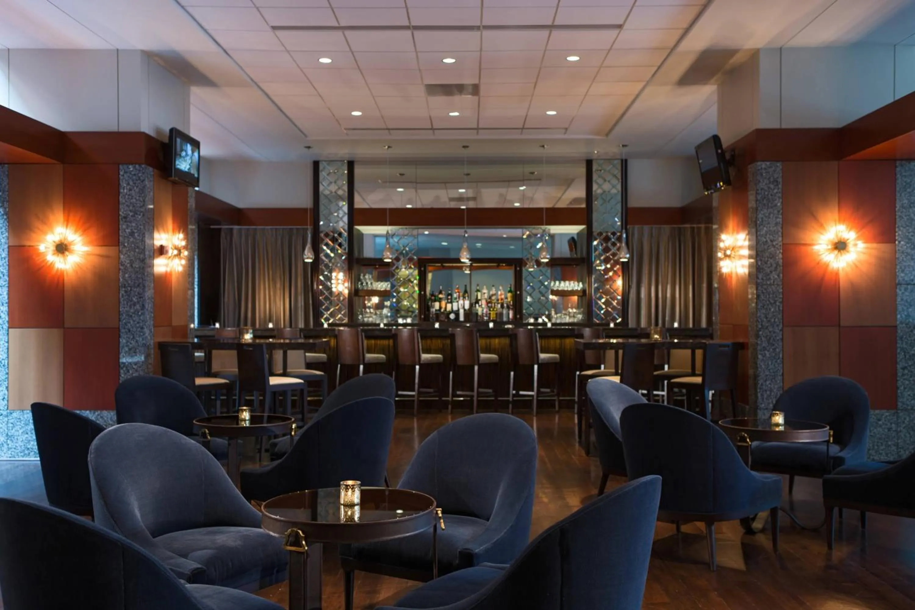 Lounge or bar in Kansas City Marriott Downtown