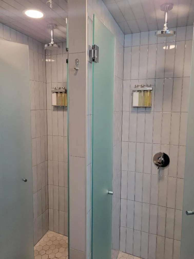 Shower in Chicago Parthenon Hostel