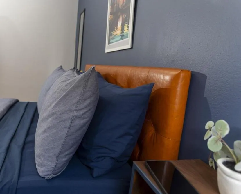 Chicago Parthenon Hostel