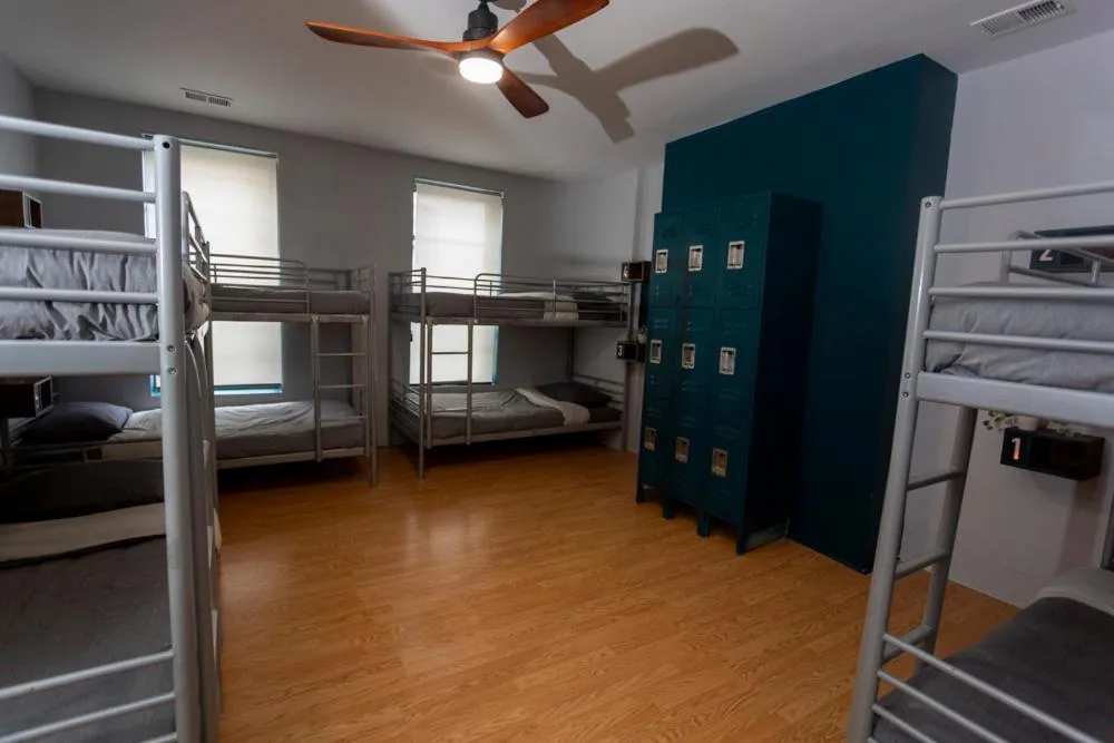 Bed in Chicago Parthenon Hostel