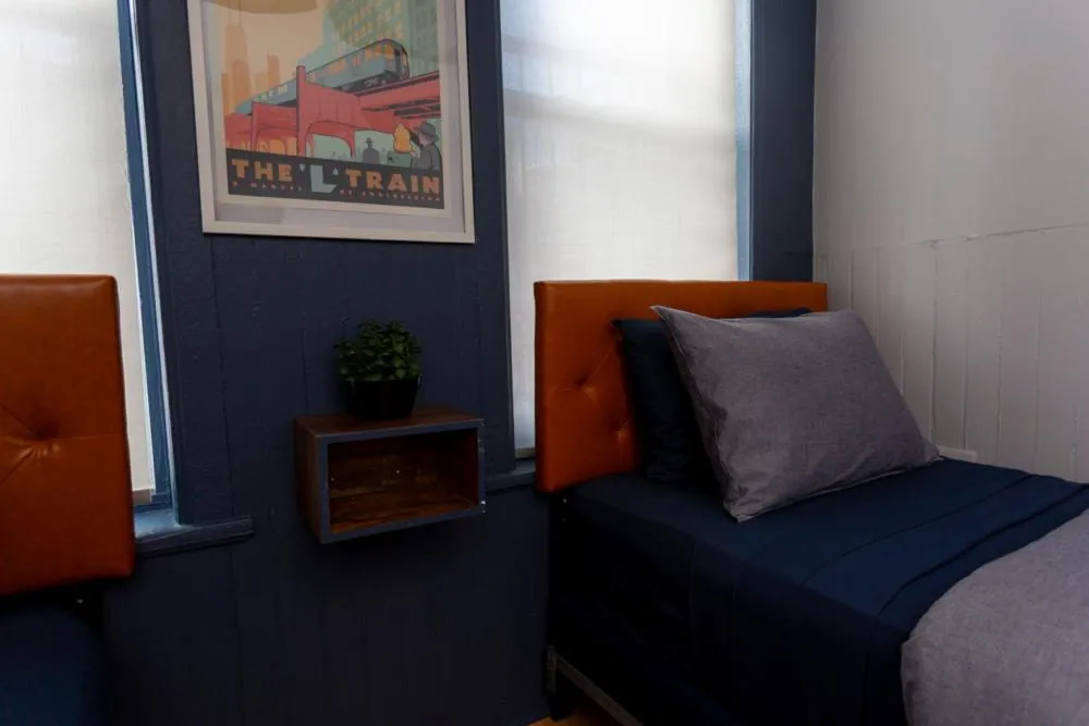 Bed in Chicago Parthenon Hostel