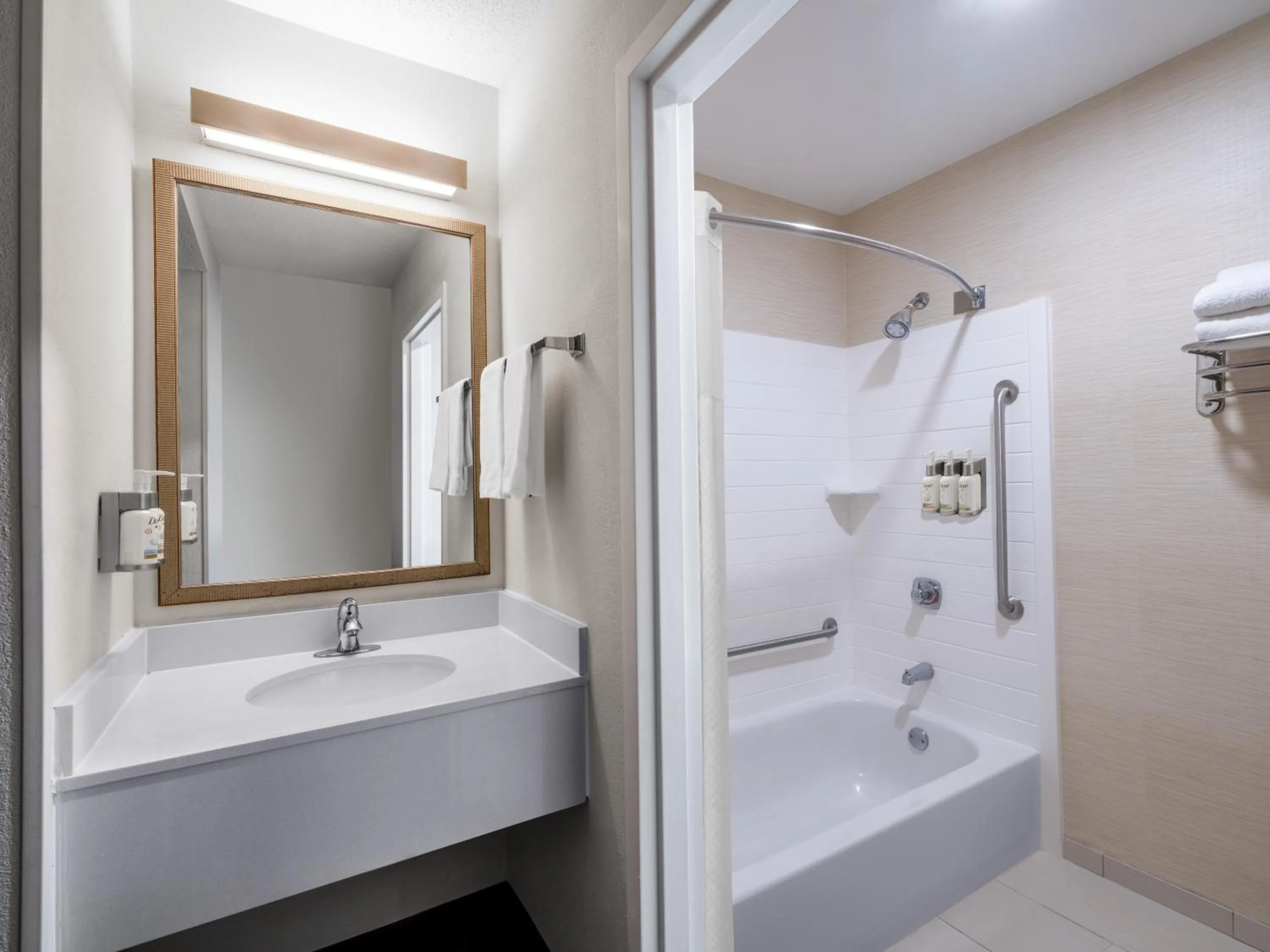 Bathroom in Garner Hotel Macon West by IHG