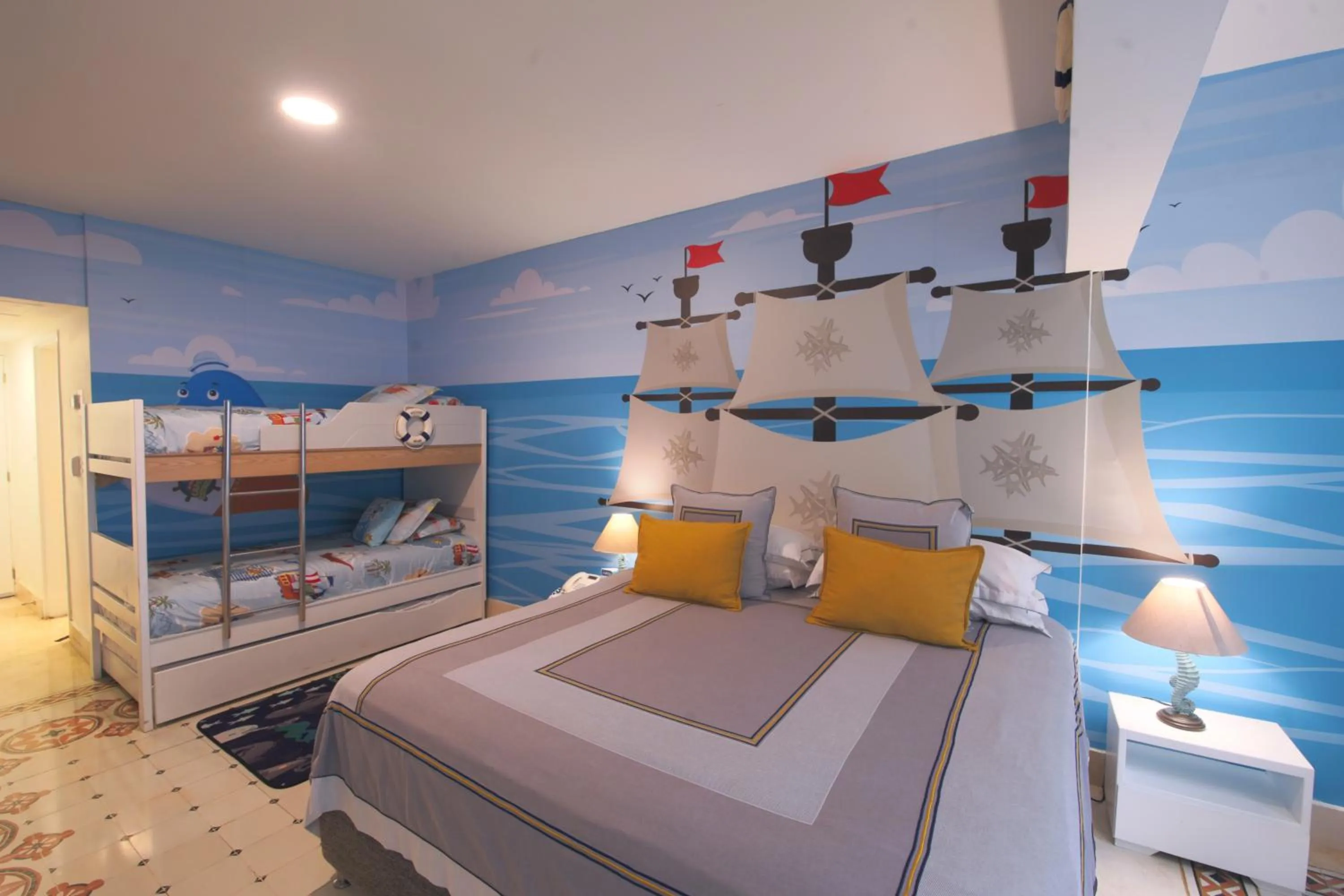 Bedroom, Bed in Hotel Las Americas Casa de Playa