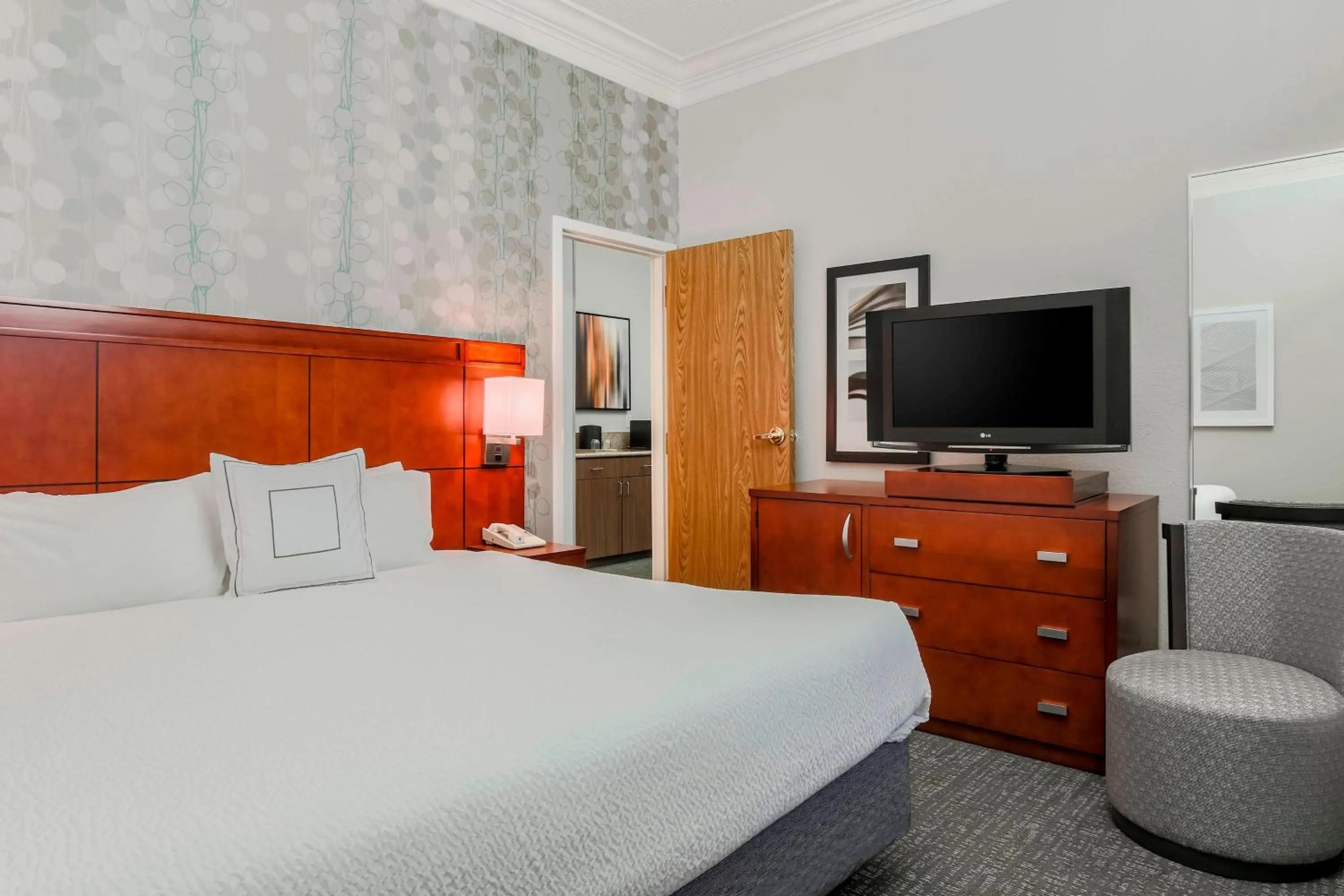 Bedroom, Bed in Courtyard by Marriott Orlando Lake Mary North