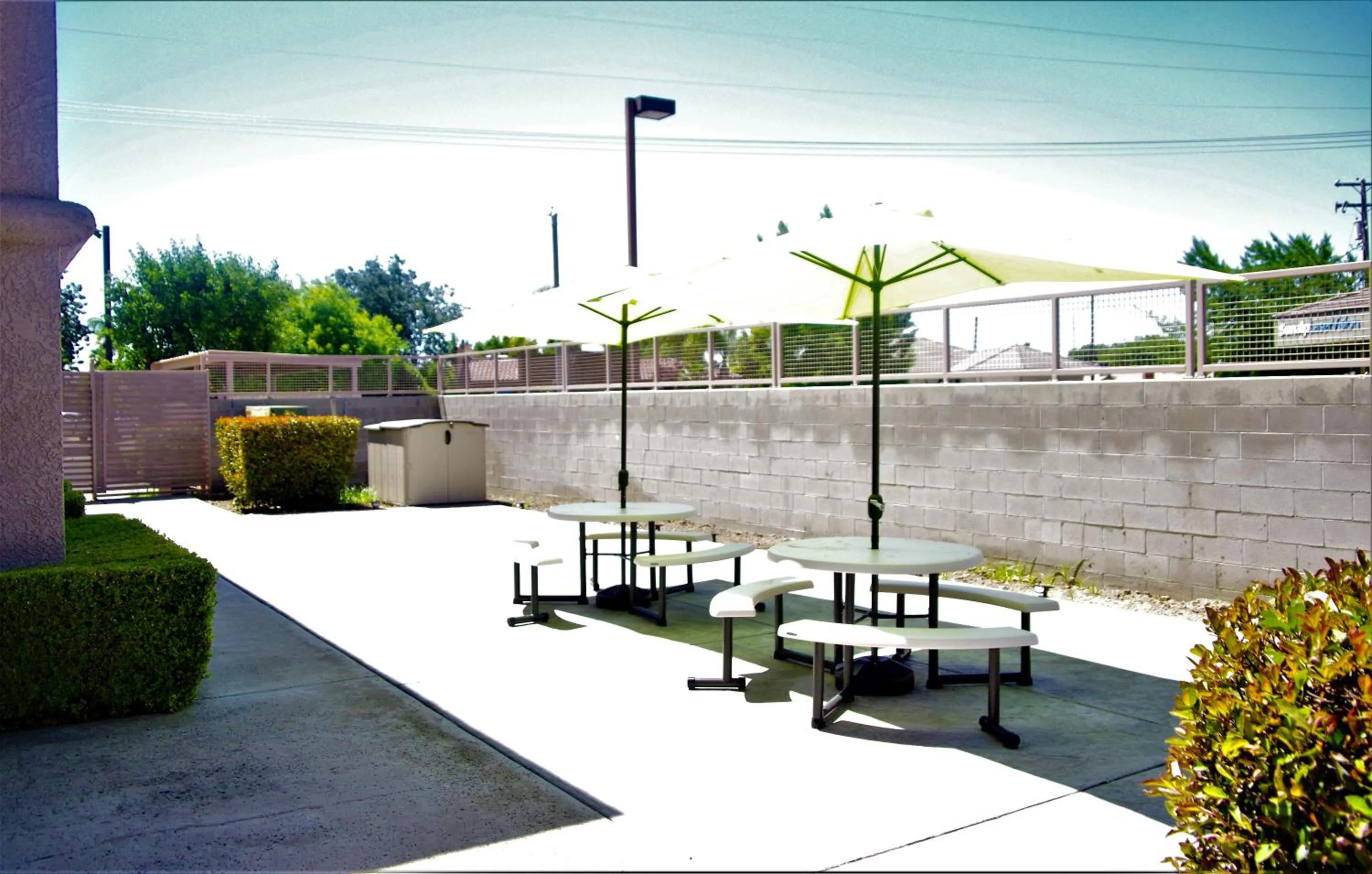 Restaurant/places to eat in Comfort Suites Tulare Sequoia Gateway