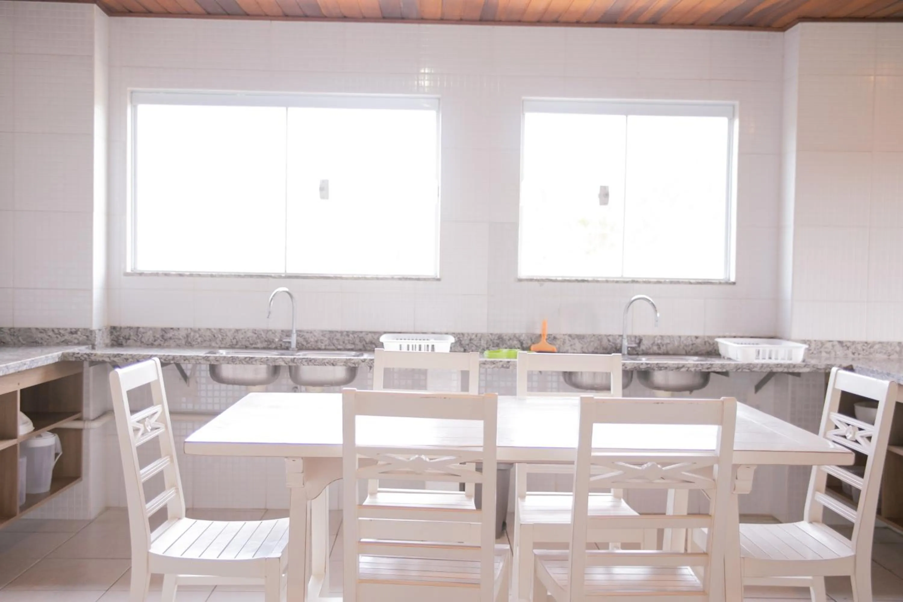 kitchen in Lorenza by Paramar