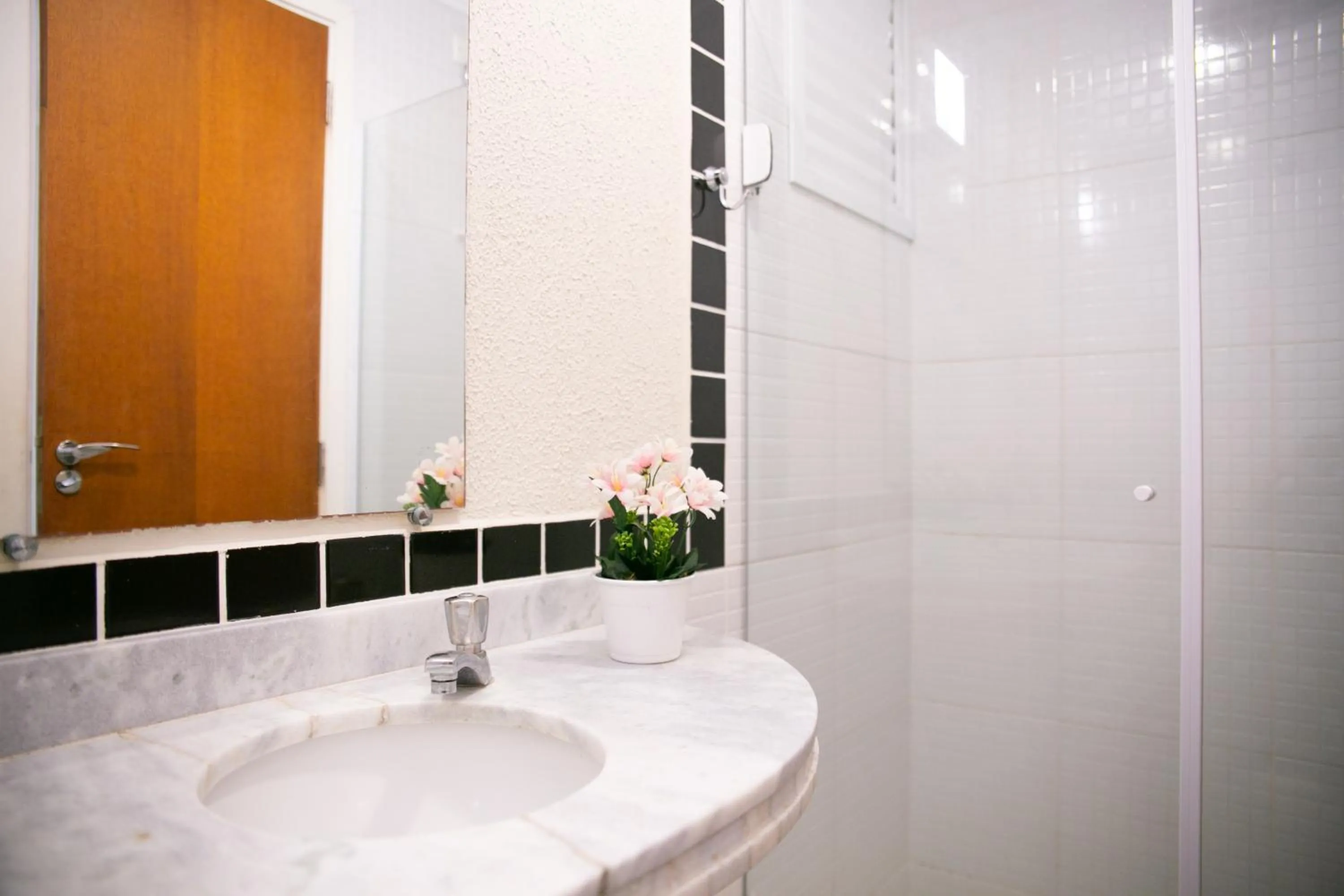 Bathroom in Lorenza by Paramar