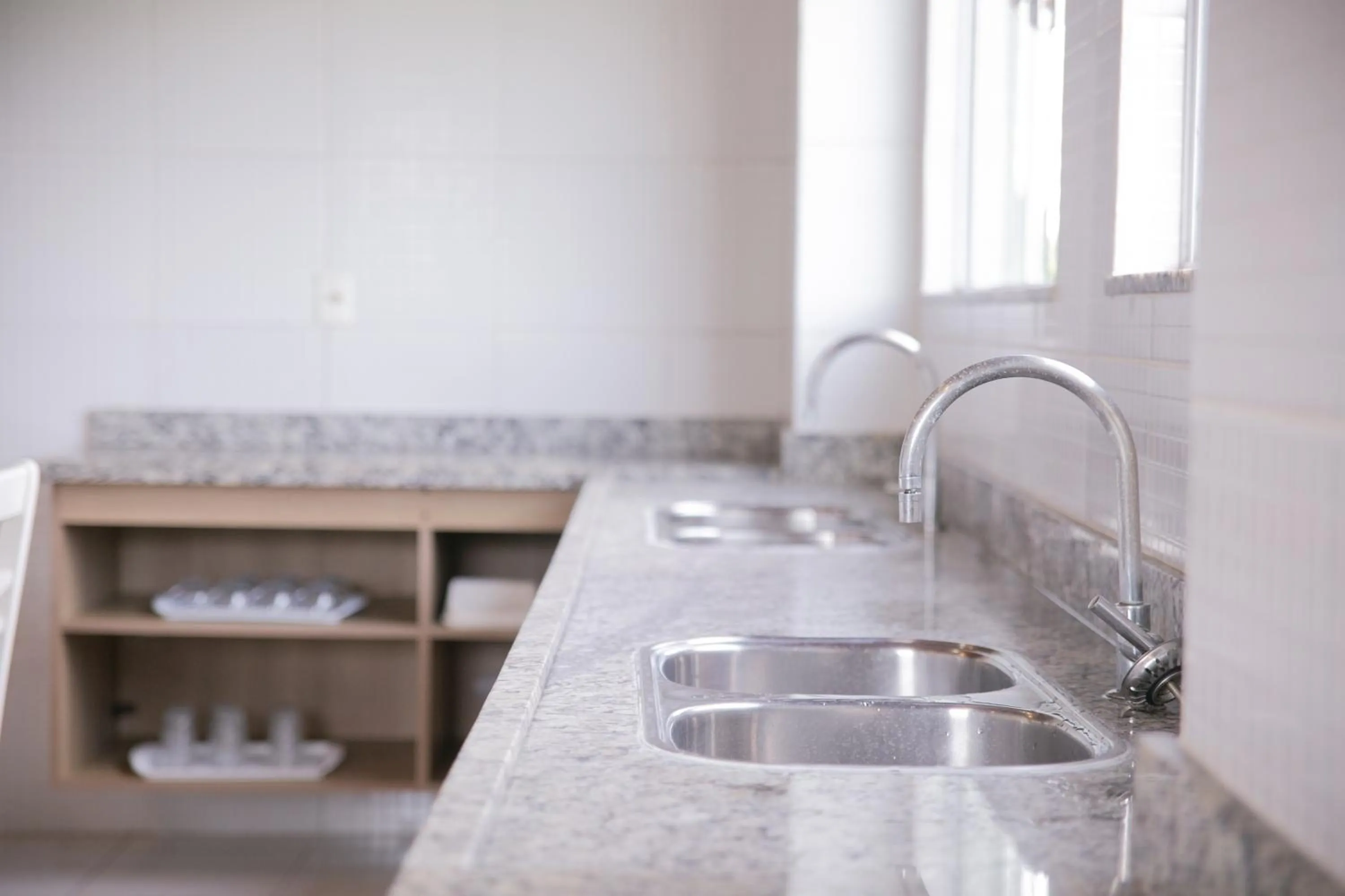 kitchen in Lorenza by Paramar