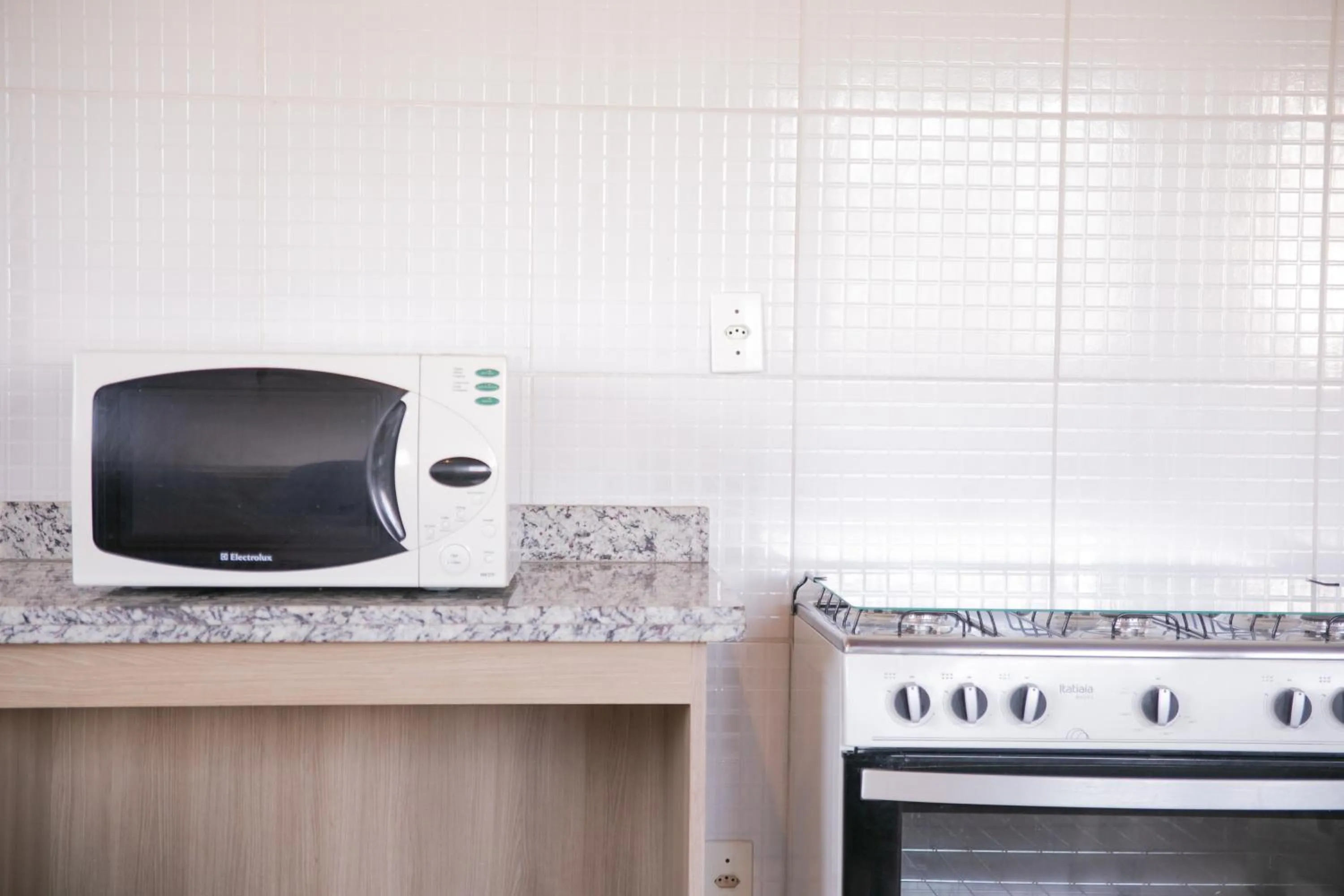 minibar in Lorenza by Paramar