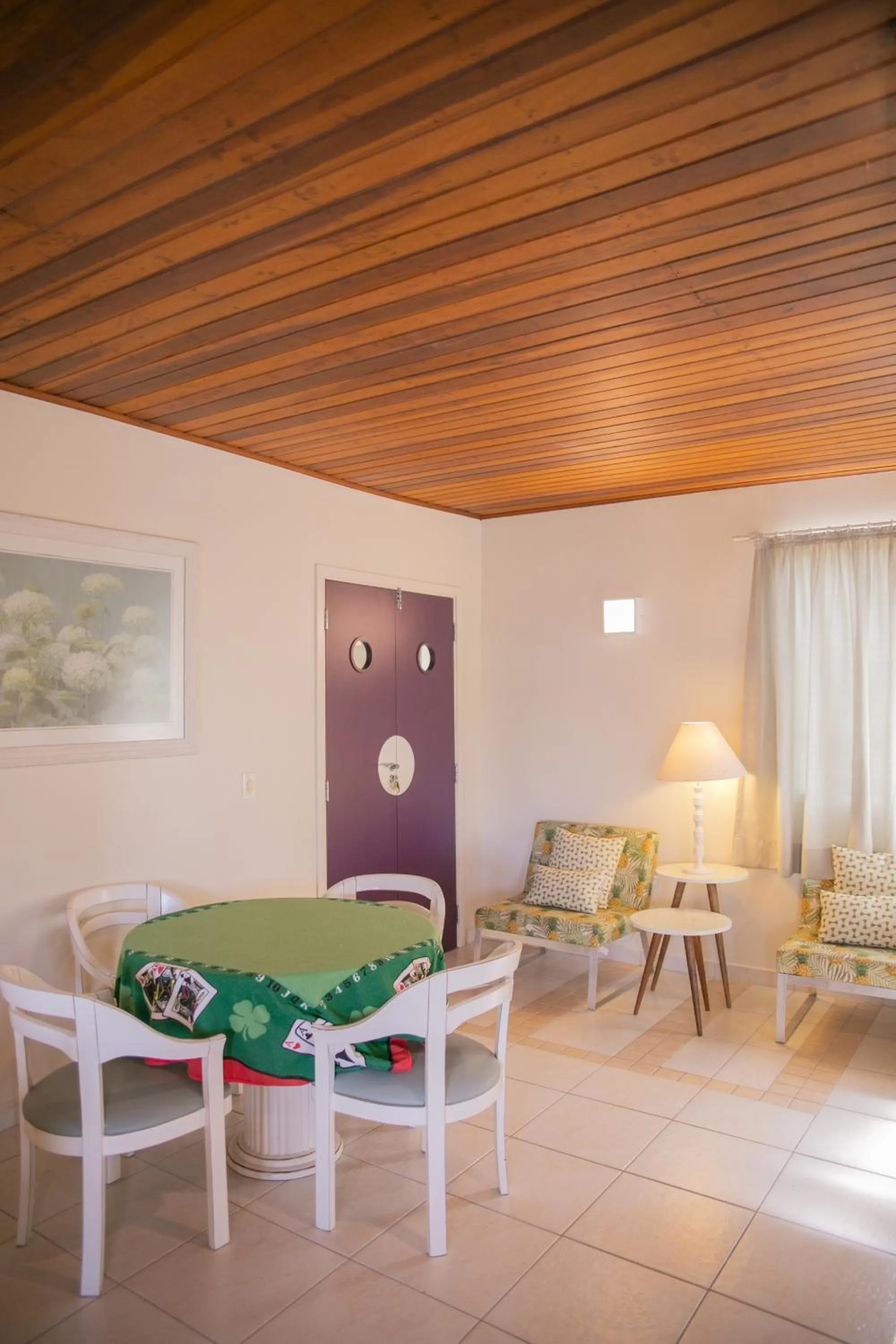 Living room in Lorenza by Paramar