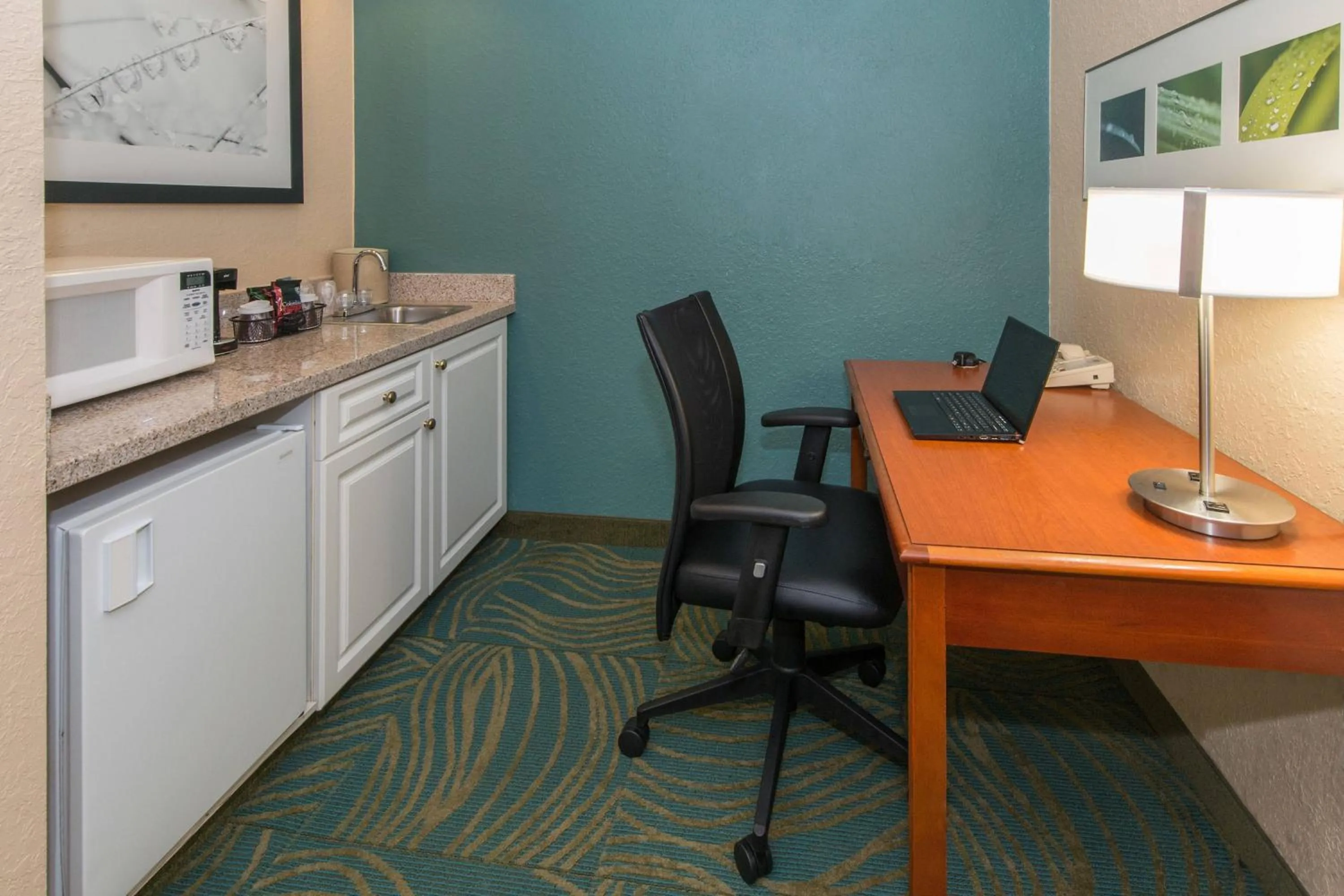 Photo of the whole room in SpringHill Suites by Marriott Orlando North-Sanford