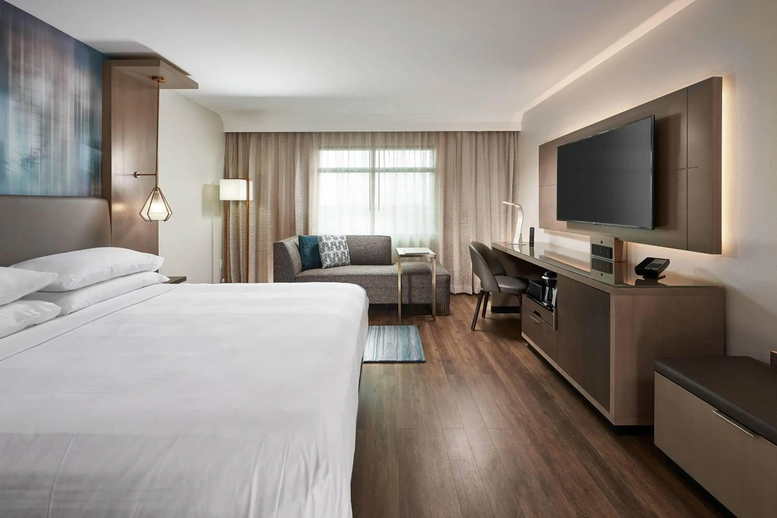 King Room - Concierge Level in Orlando Marriott Lake Mary King Room - Concierge Level in Orlando Marriott Lake Mary