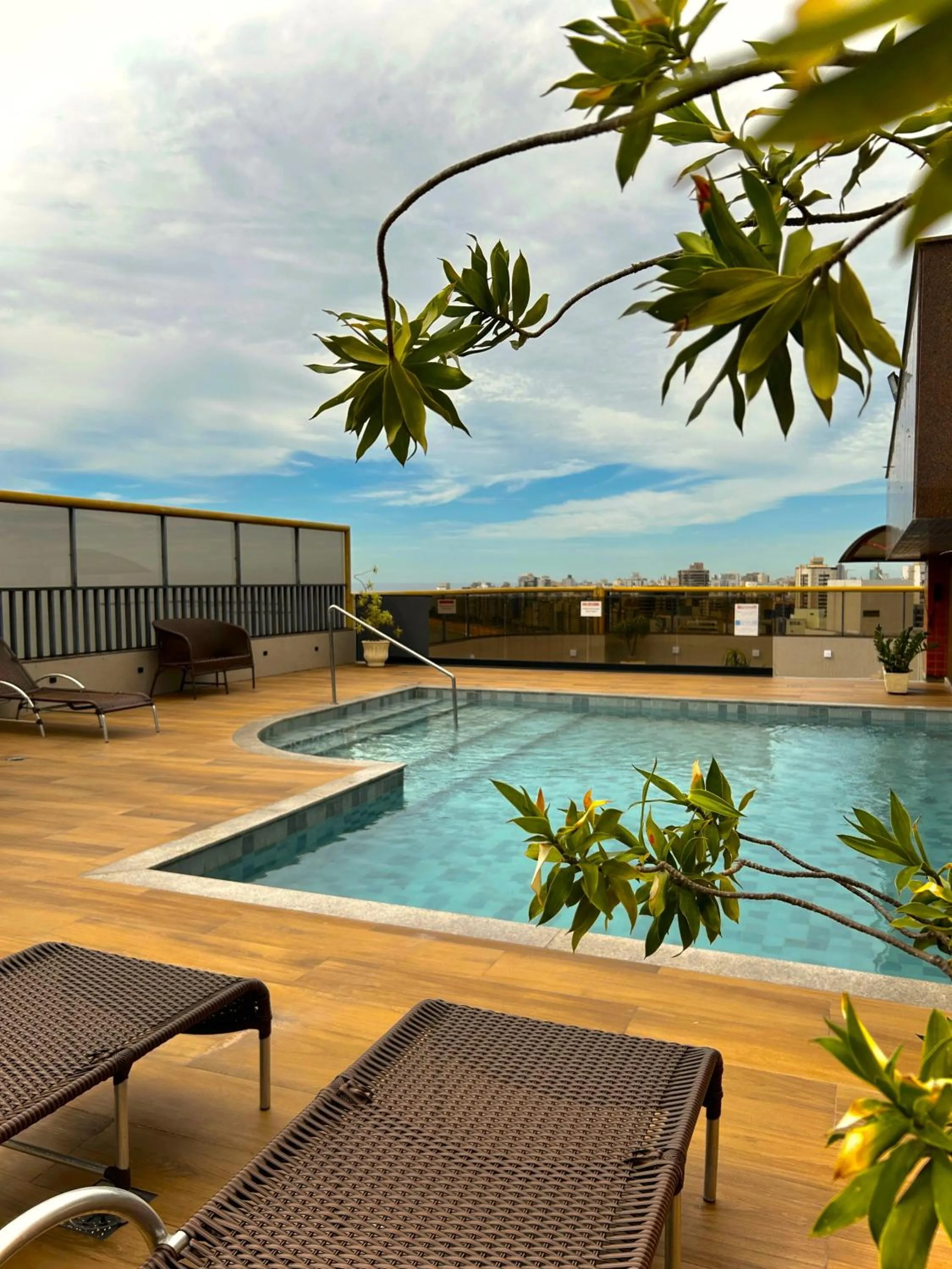 Pool view in Quality Suites Vila Velha