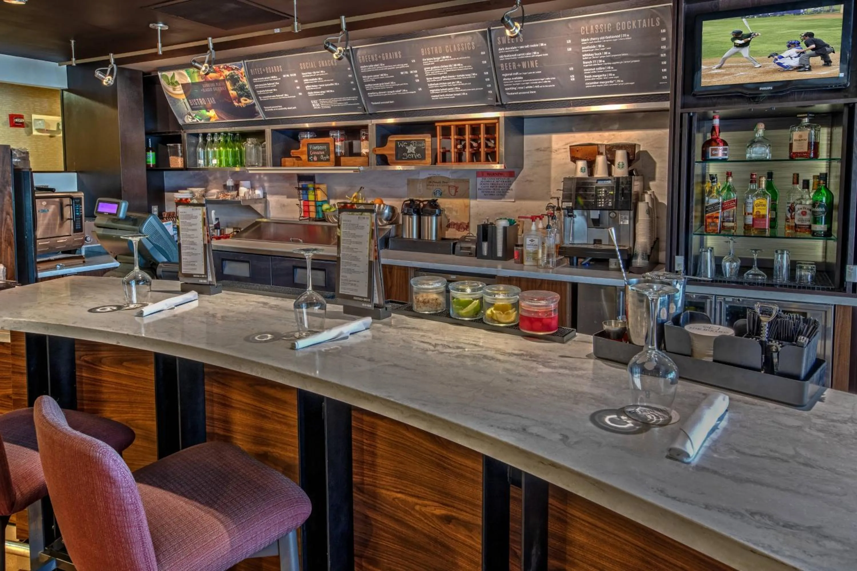 Lounge or bar in Courtyard Memphis Germantown