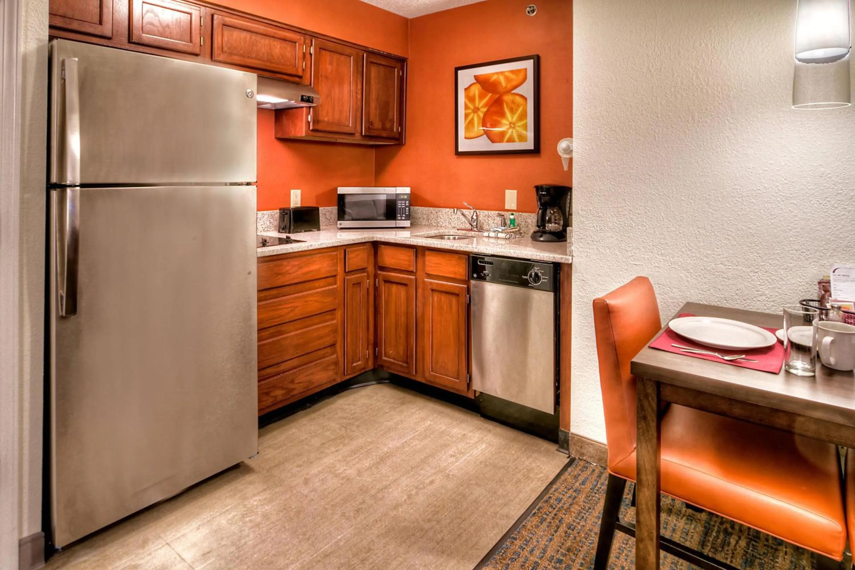 Kitchen or kitchenette in Residence Inn Memphis Germantown
