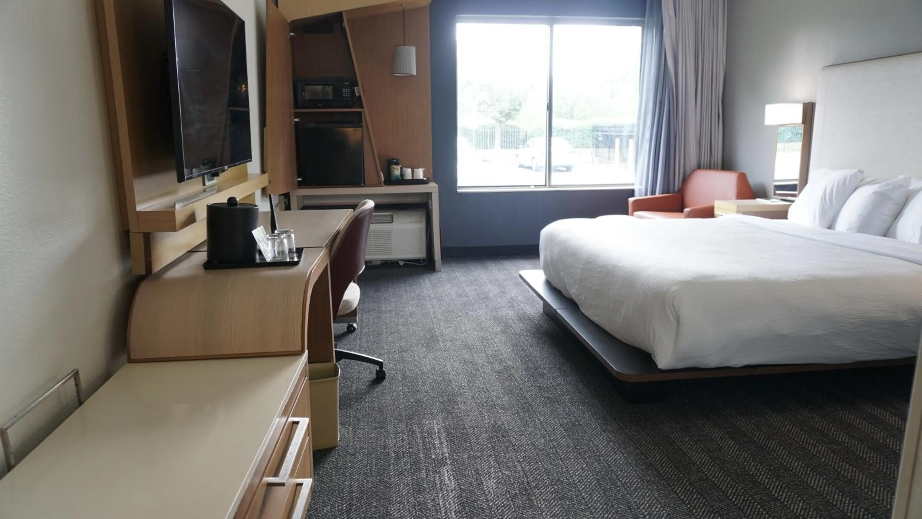 Bed in Courtyard Memphis East/Bill Morris Parkway