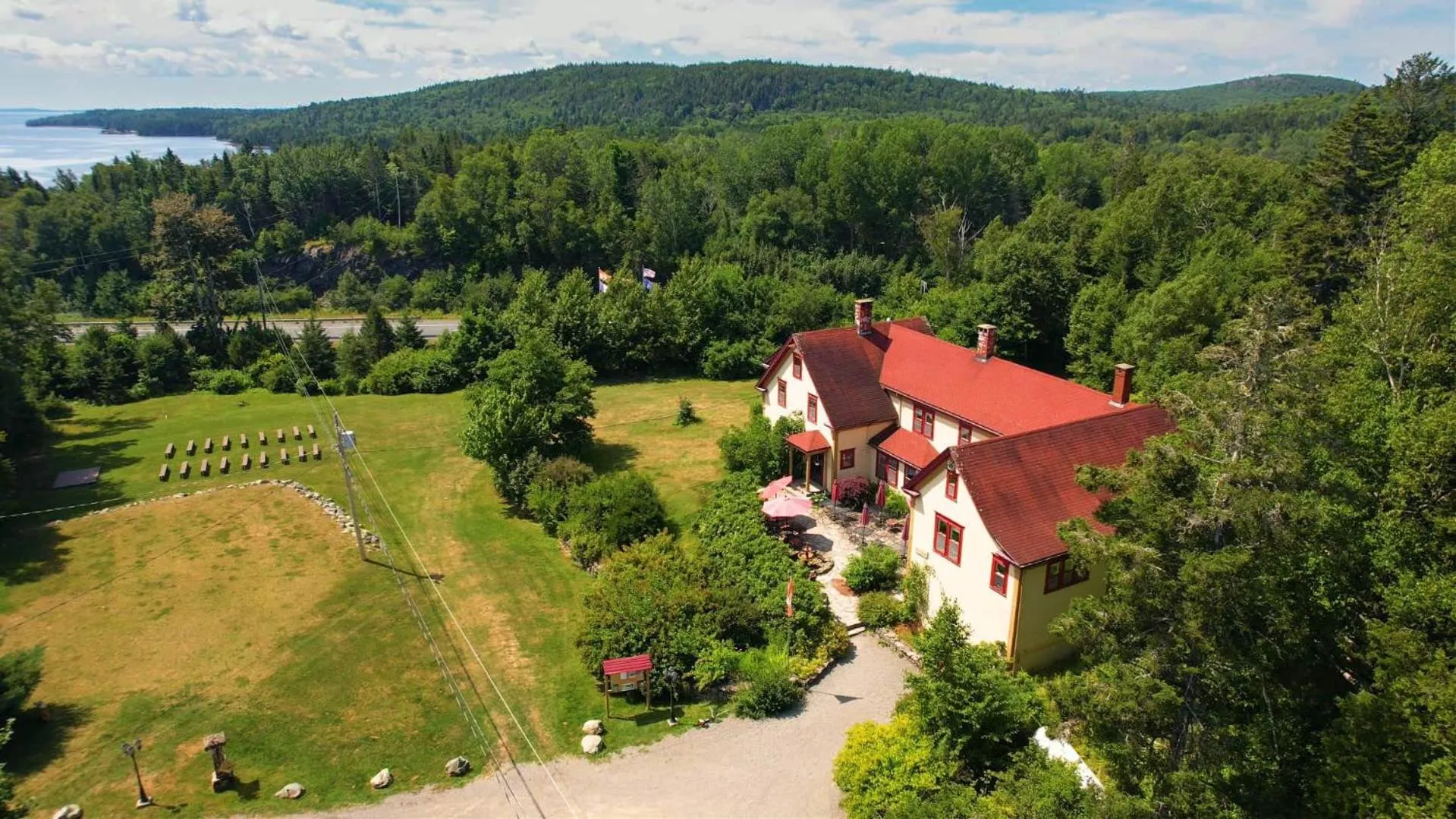 Garden in Dominion Hill Country Inn