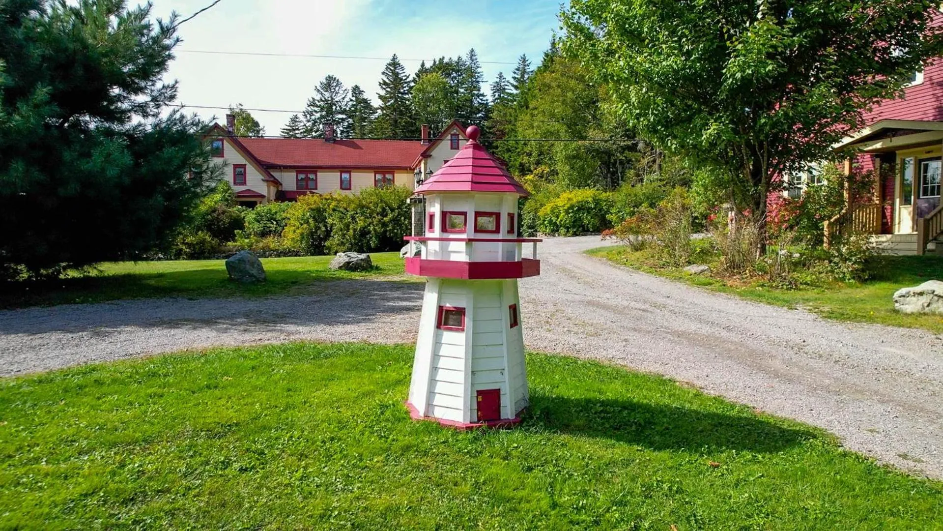 Garden in Dominion Hill Country Inn