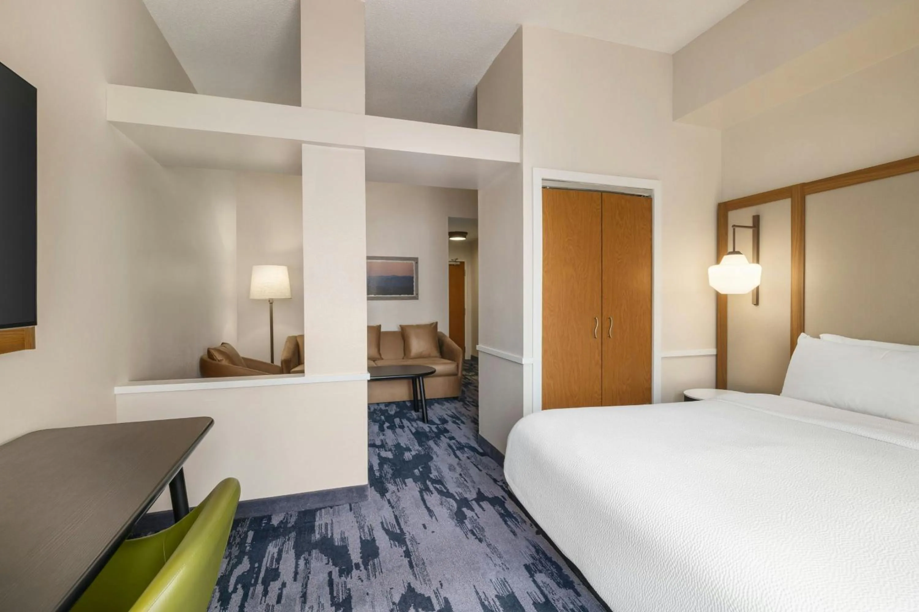 Photo of the whole room, Bed in Fairfield Inn & Suites Memphis Olive Branch