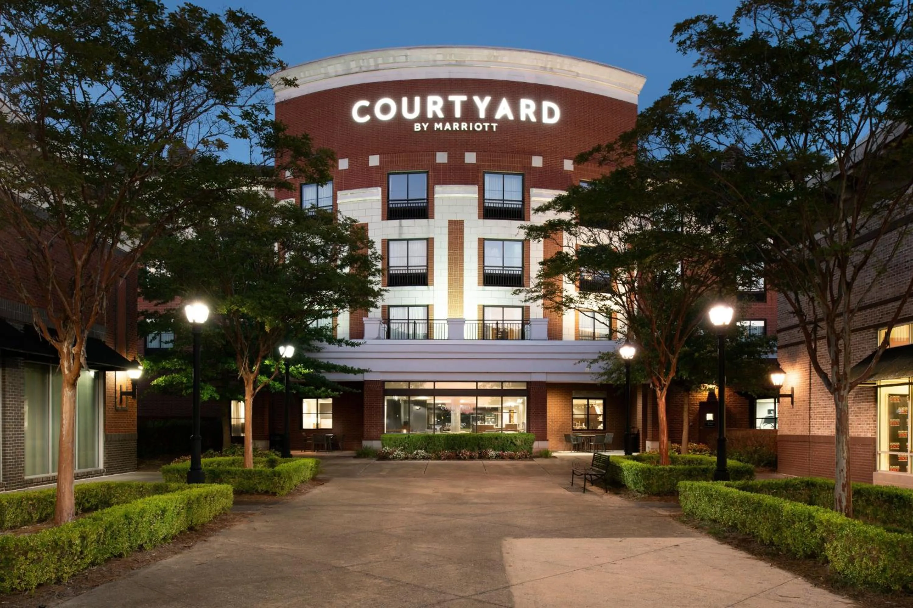 Property building in Courtyard Memphis Collierville