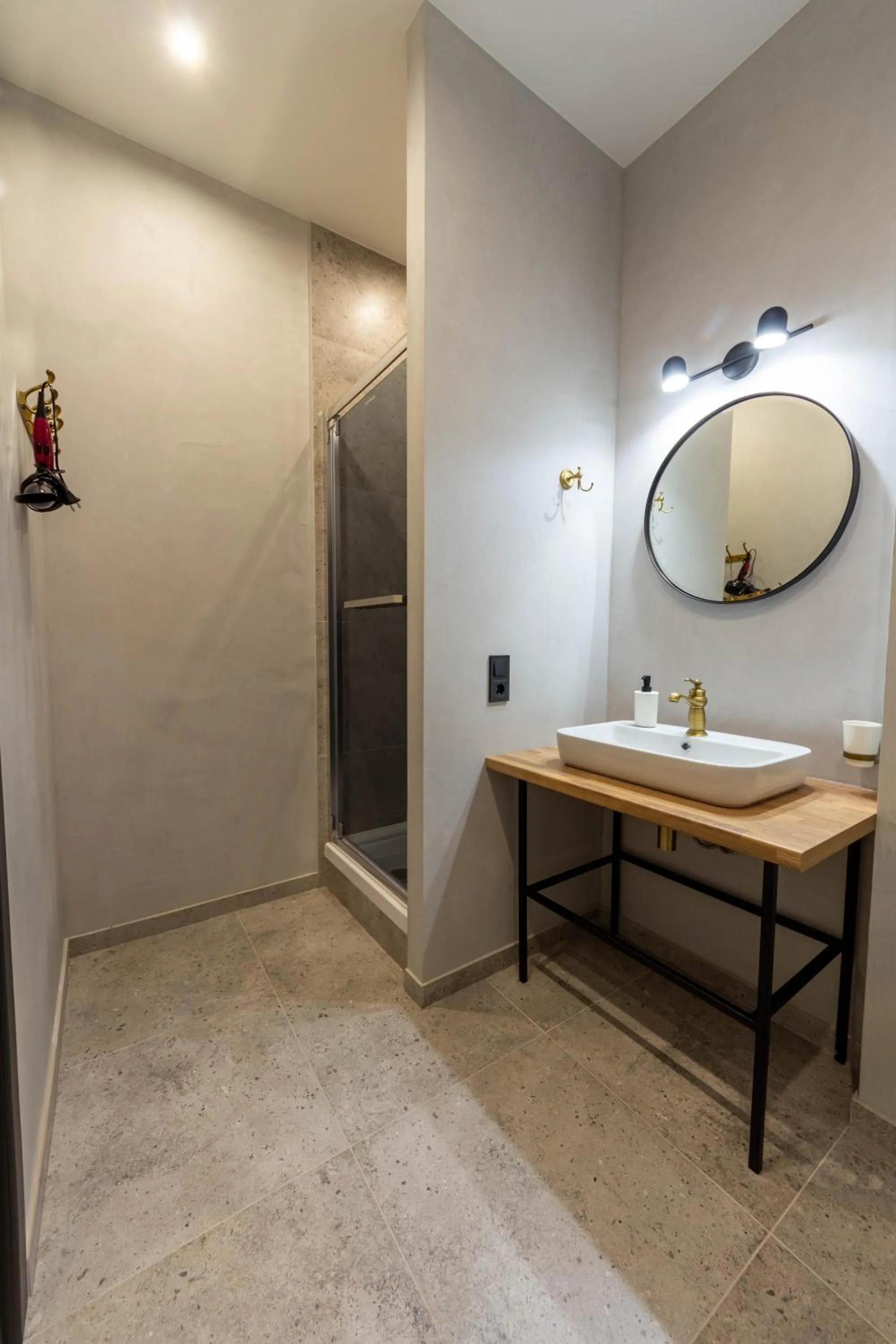 Shower in Idea Design Apart-Hotel Prorizna