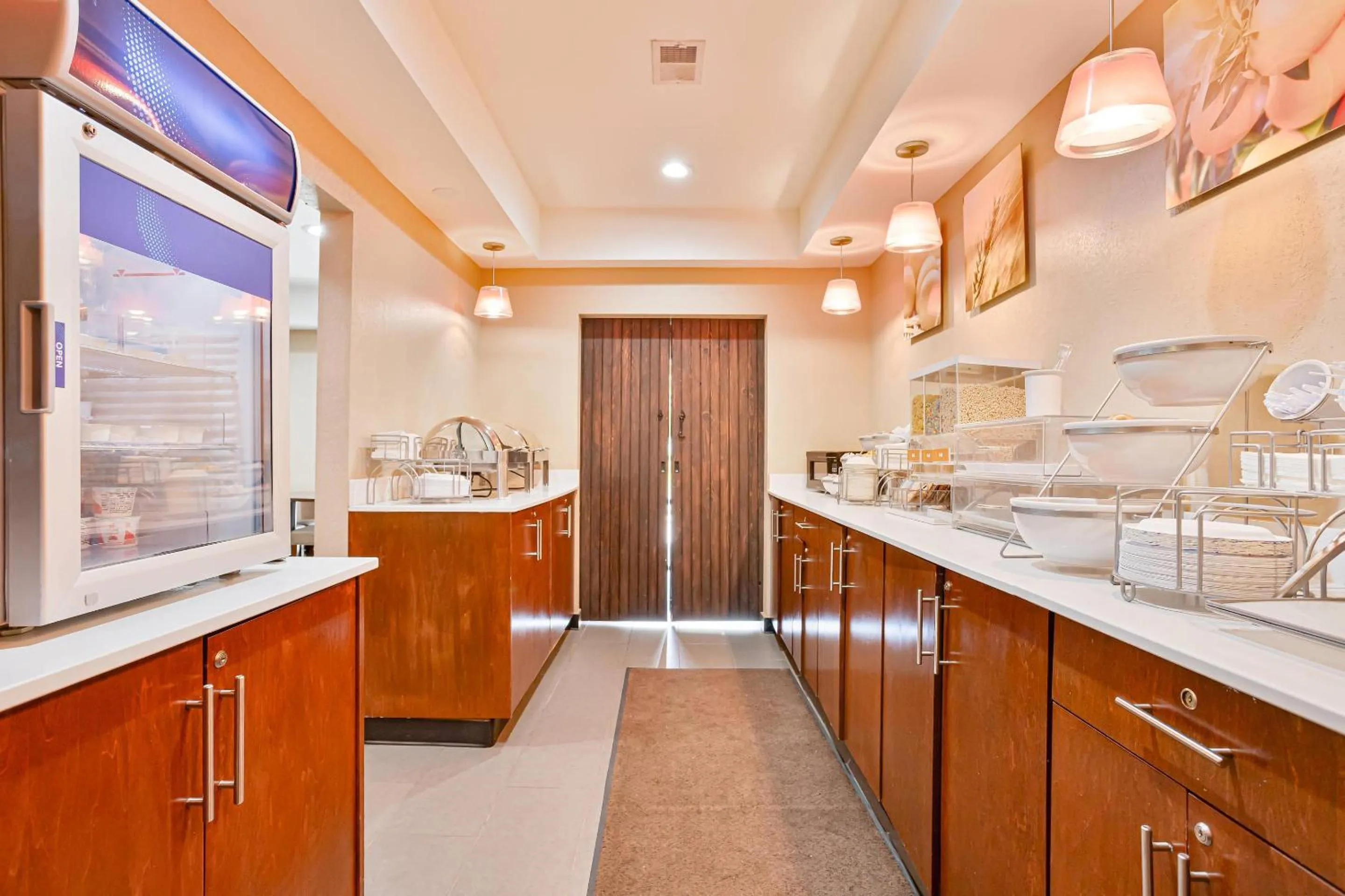 Breakfast in Comfort Inn & Suites Montgomery East Carmichael Rd