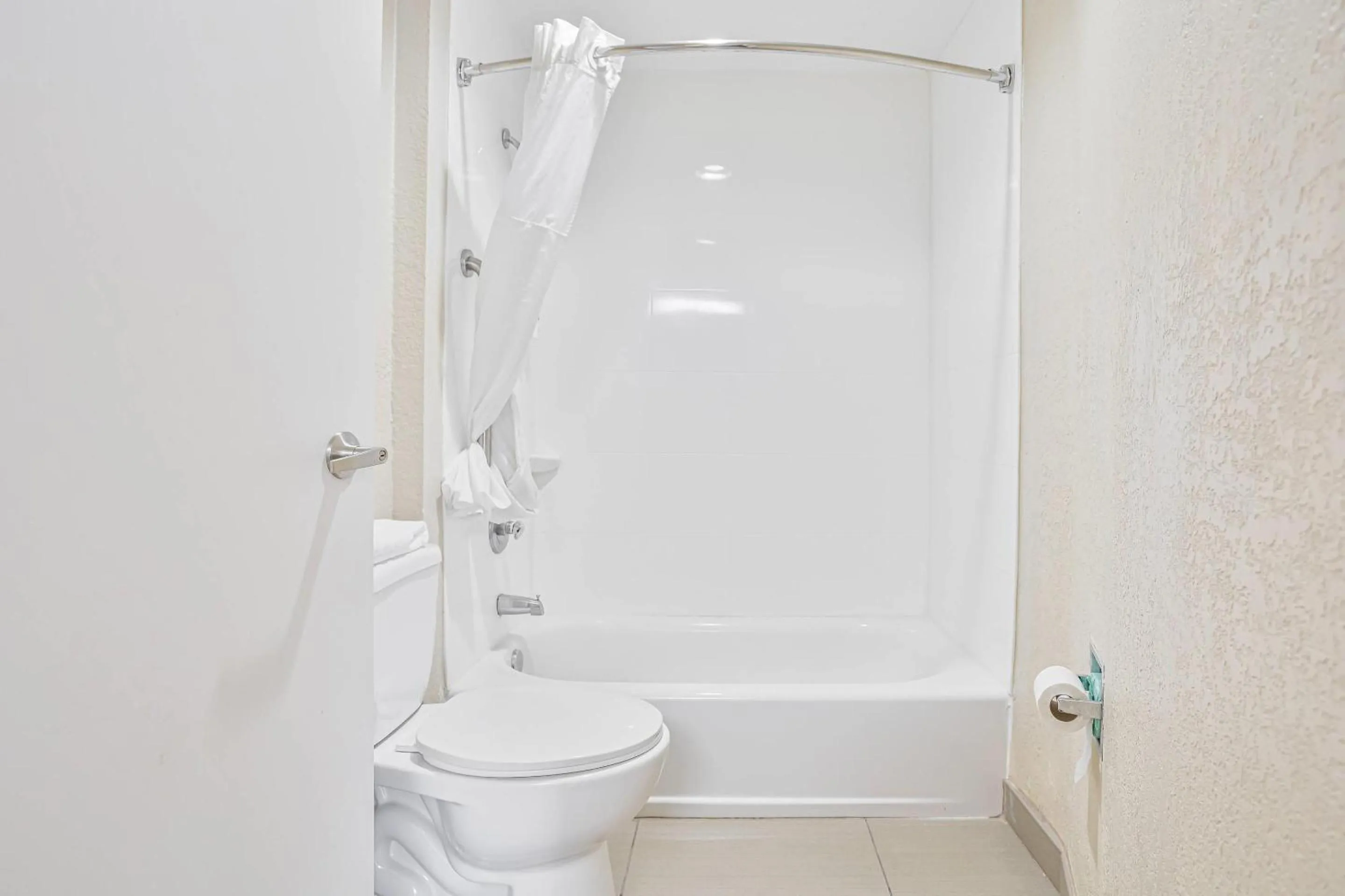 Bedroom in Comfort Inn & Suites Montgomery East Carmichael Rd