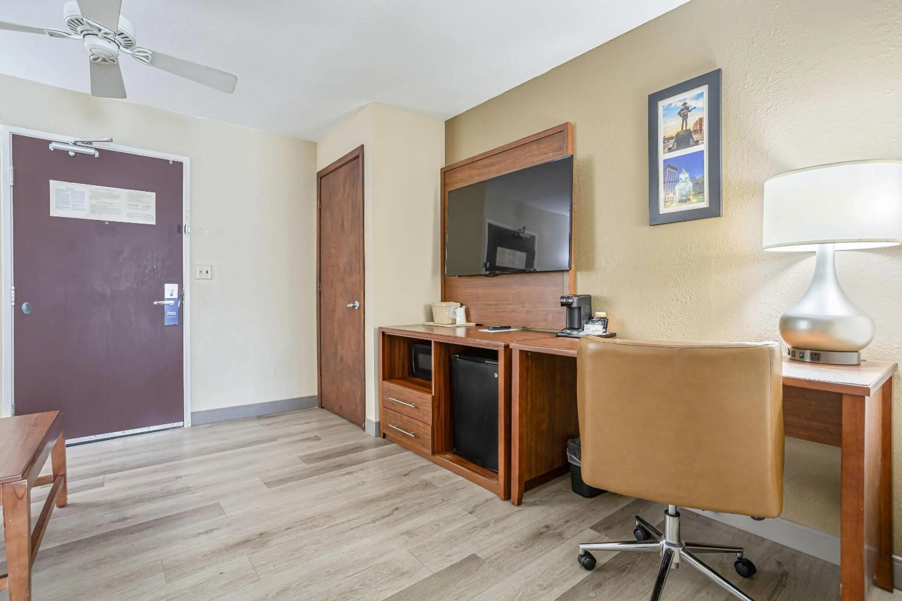 Bedroom in Comfort Inn & Suites Montgomery East Carmichael Rd