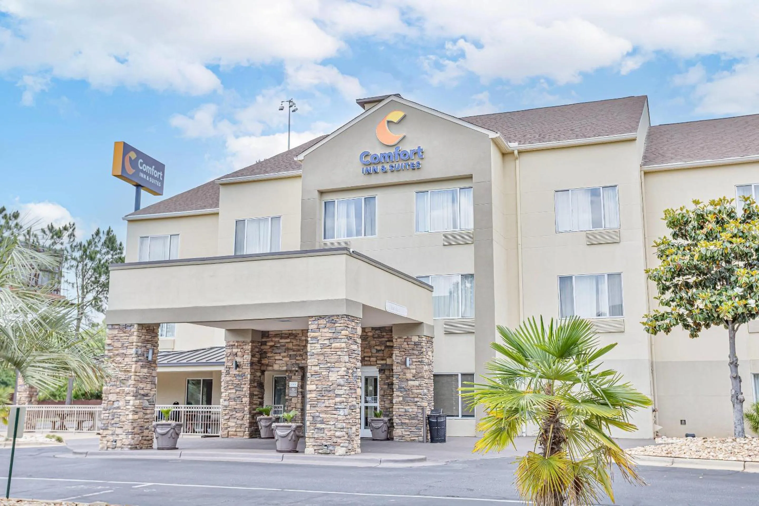 Property building in Comfort Inn & Suites Montgomery East Carmichael Rd