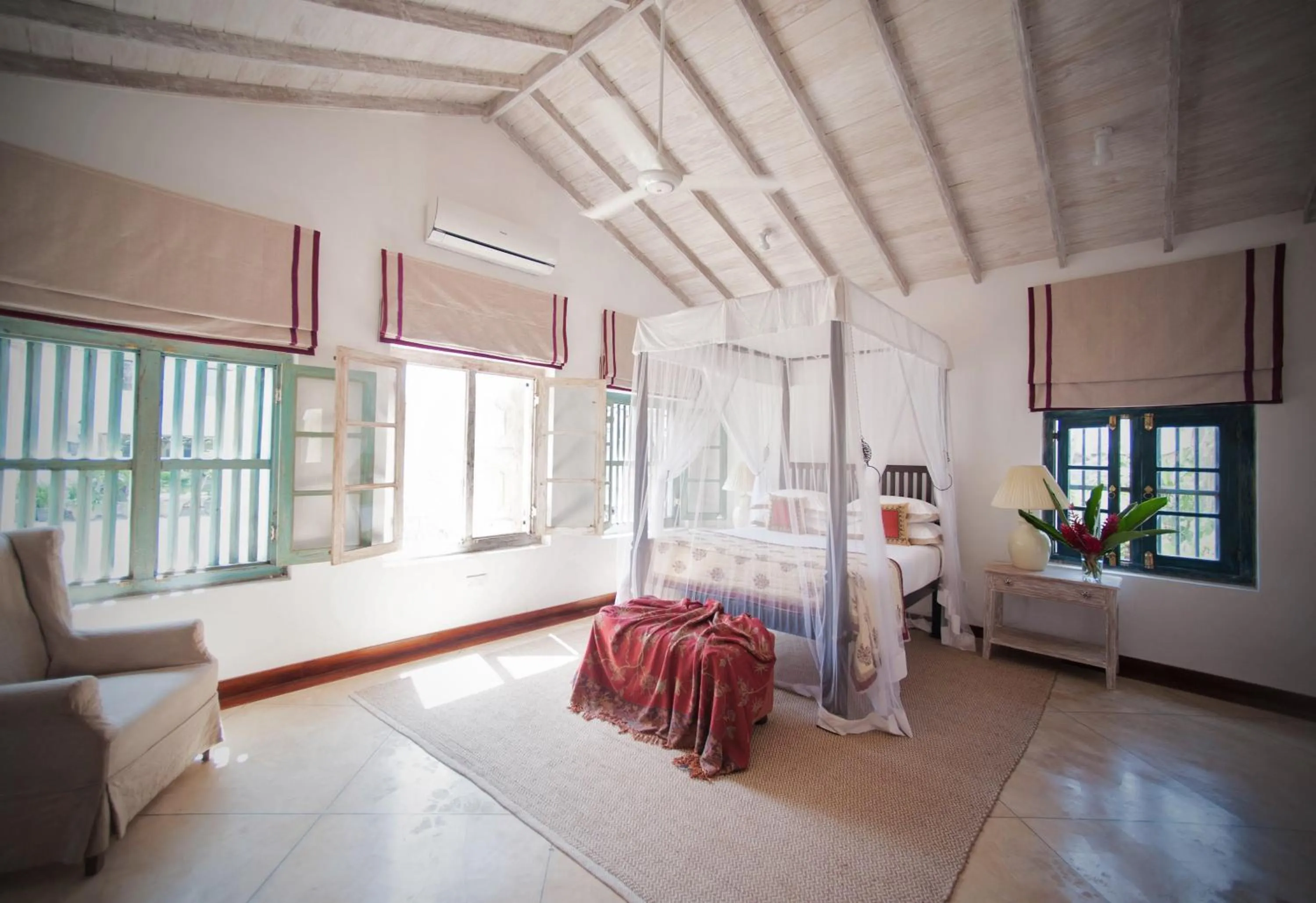 Bedroom, Bed in 20 Middle Street