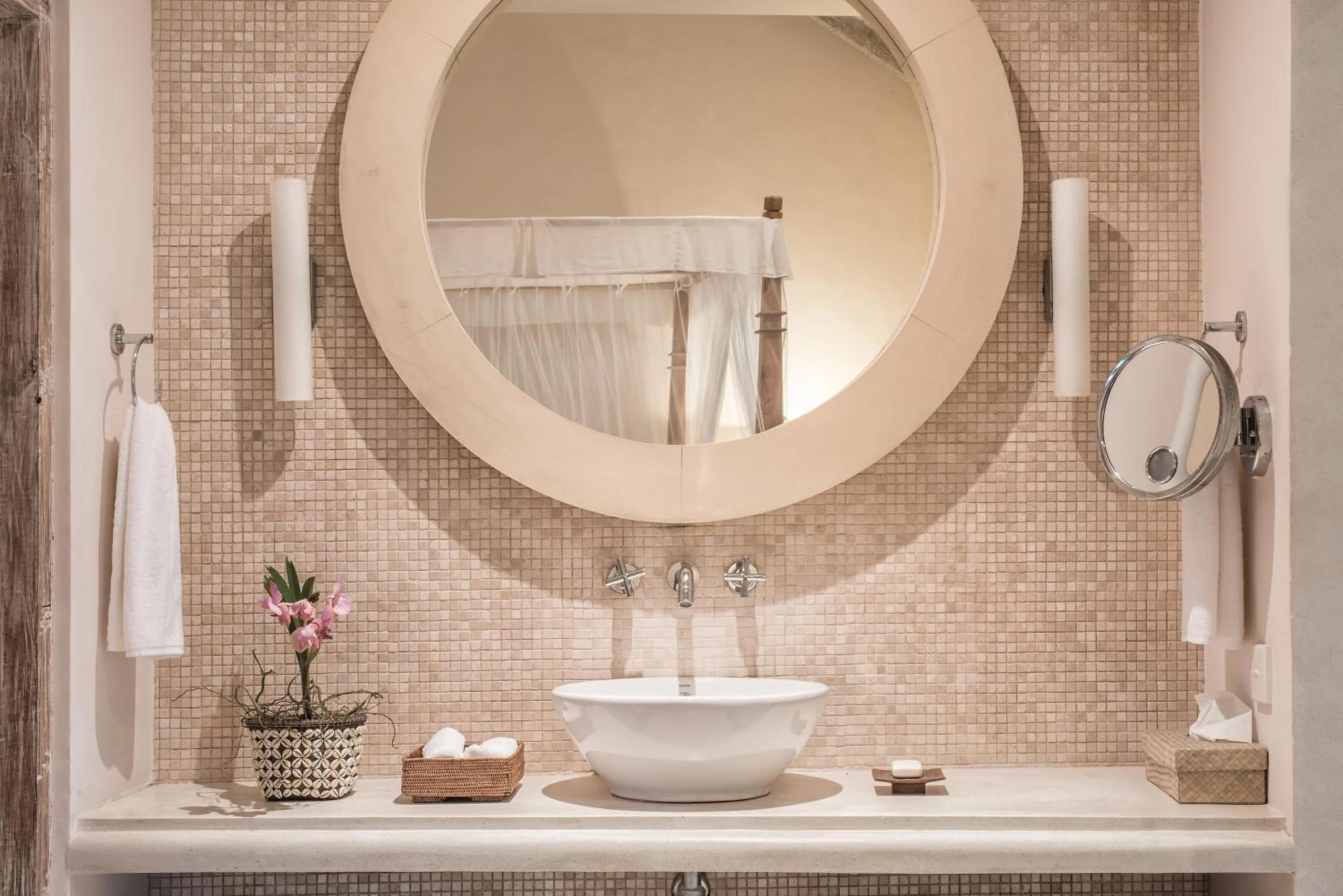 Bathroom in 20 Middle Street