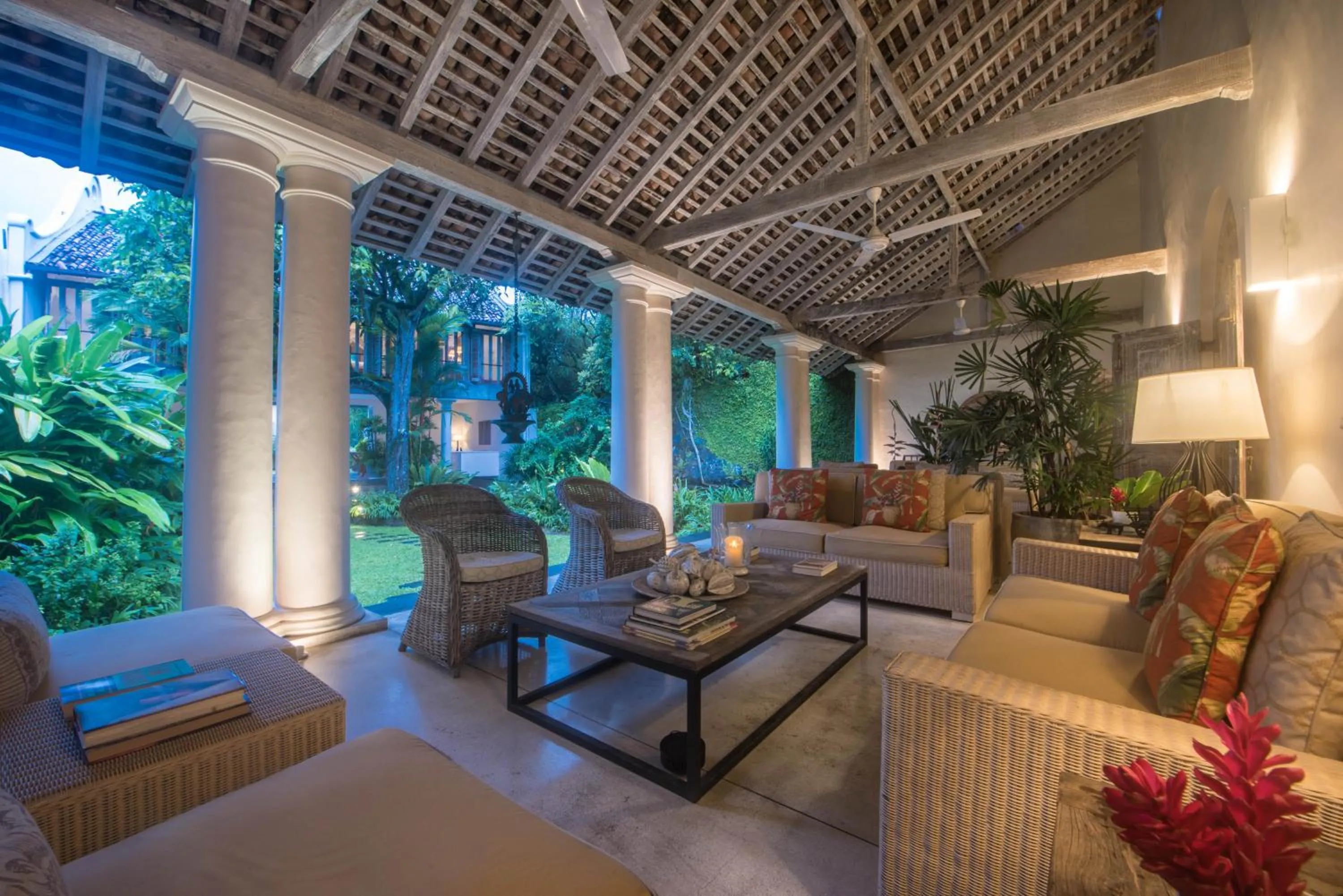 Seating area in 20 Middle Street