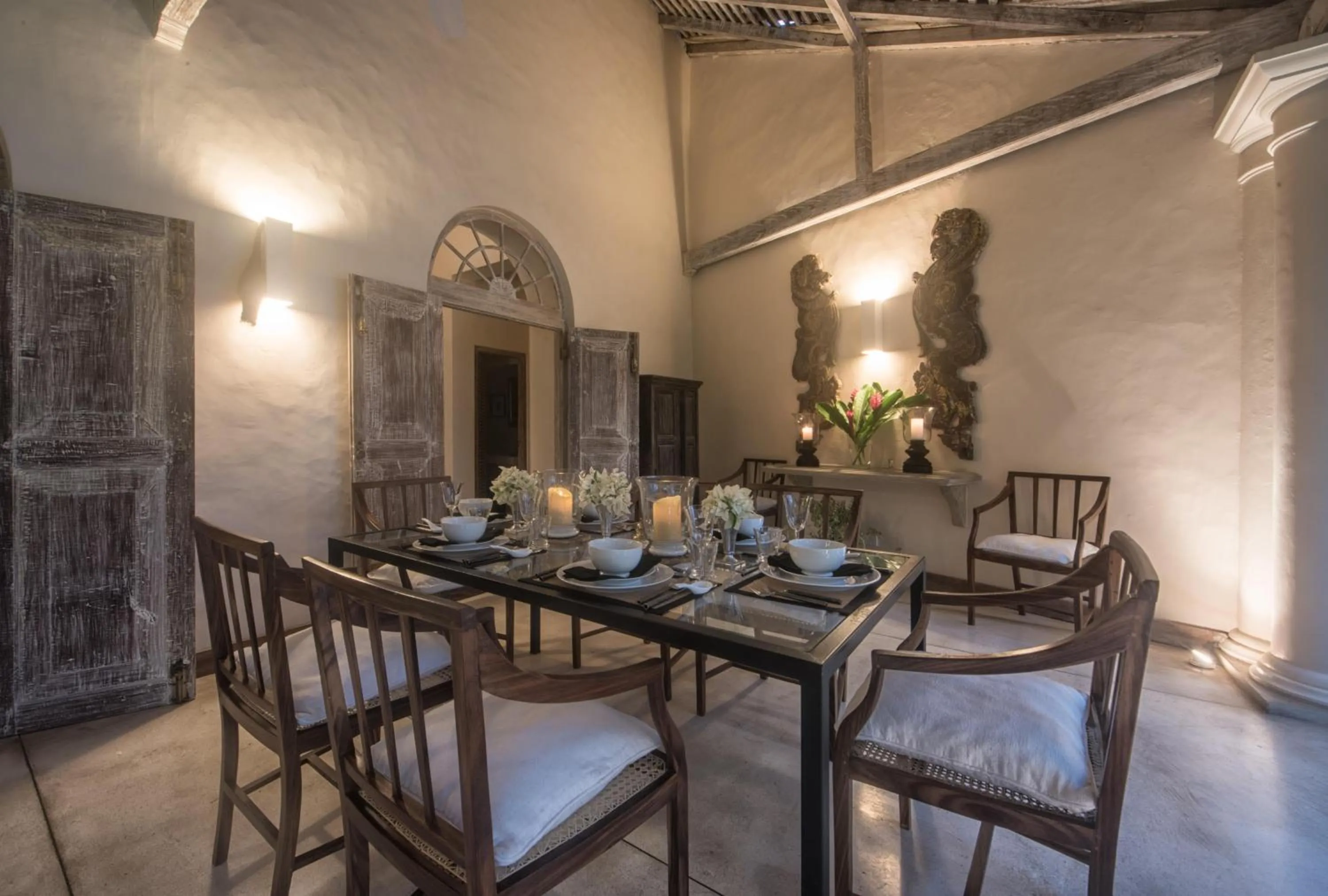 Dining area in 20 Middle Street