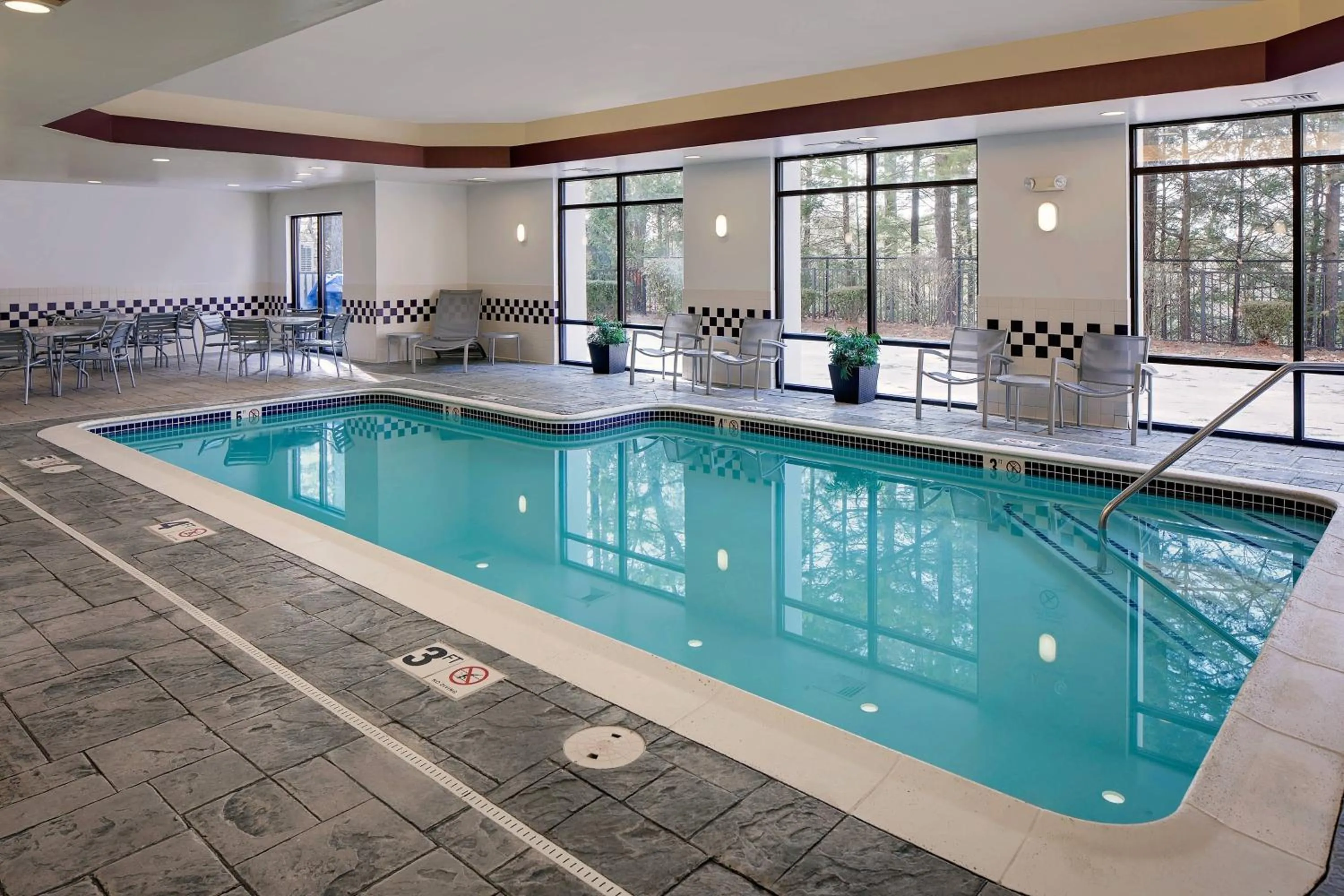 Swimming pool in SpringHill Suites Manchester-Boston Regional Airport