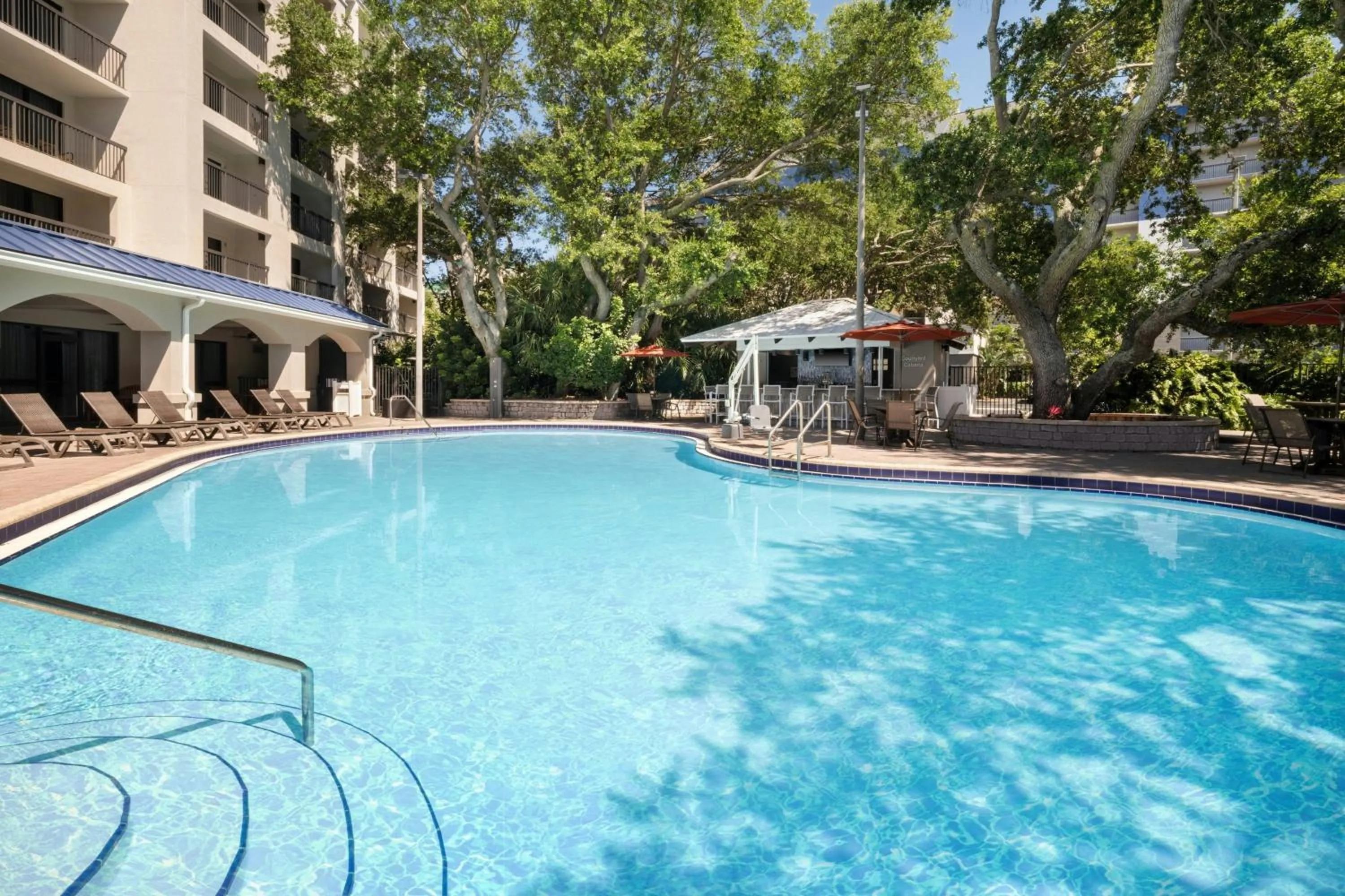Swimming pool in Courtyard by Marriott Cocoa Beach Cape Canaveral