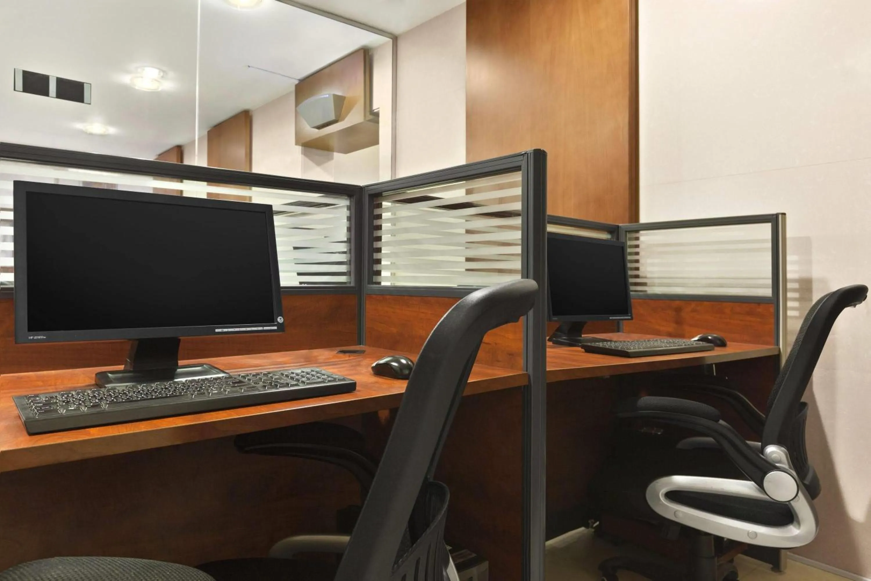 Business facilities in Ramada Hotel & Suites by Wyndham Ajman