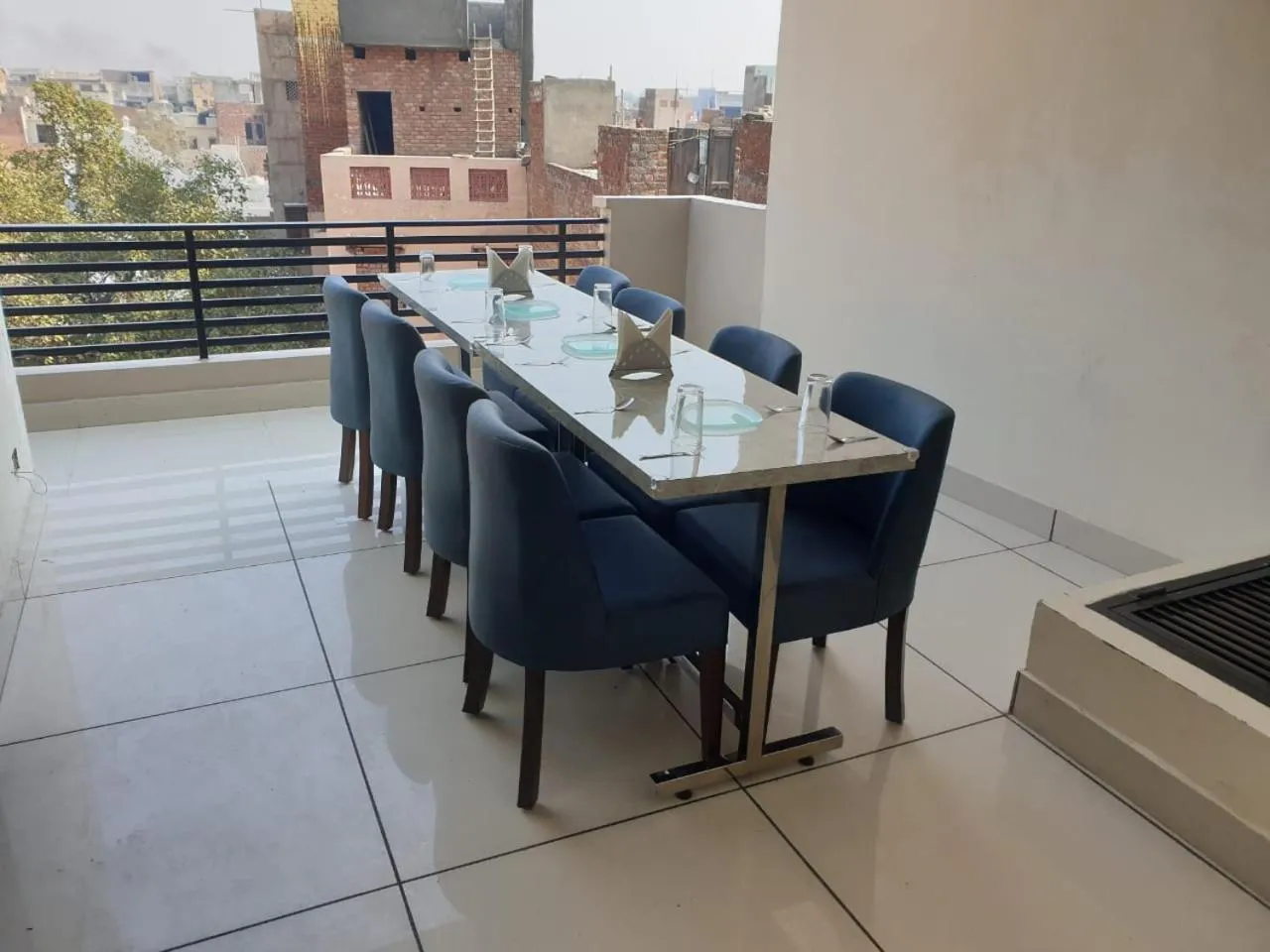 Business facilities in Hotel Malhotra inn 50 Meter from Golden Temple