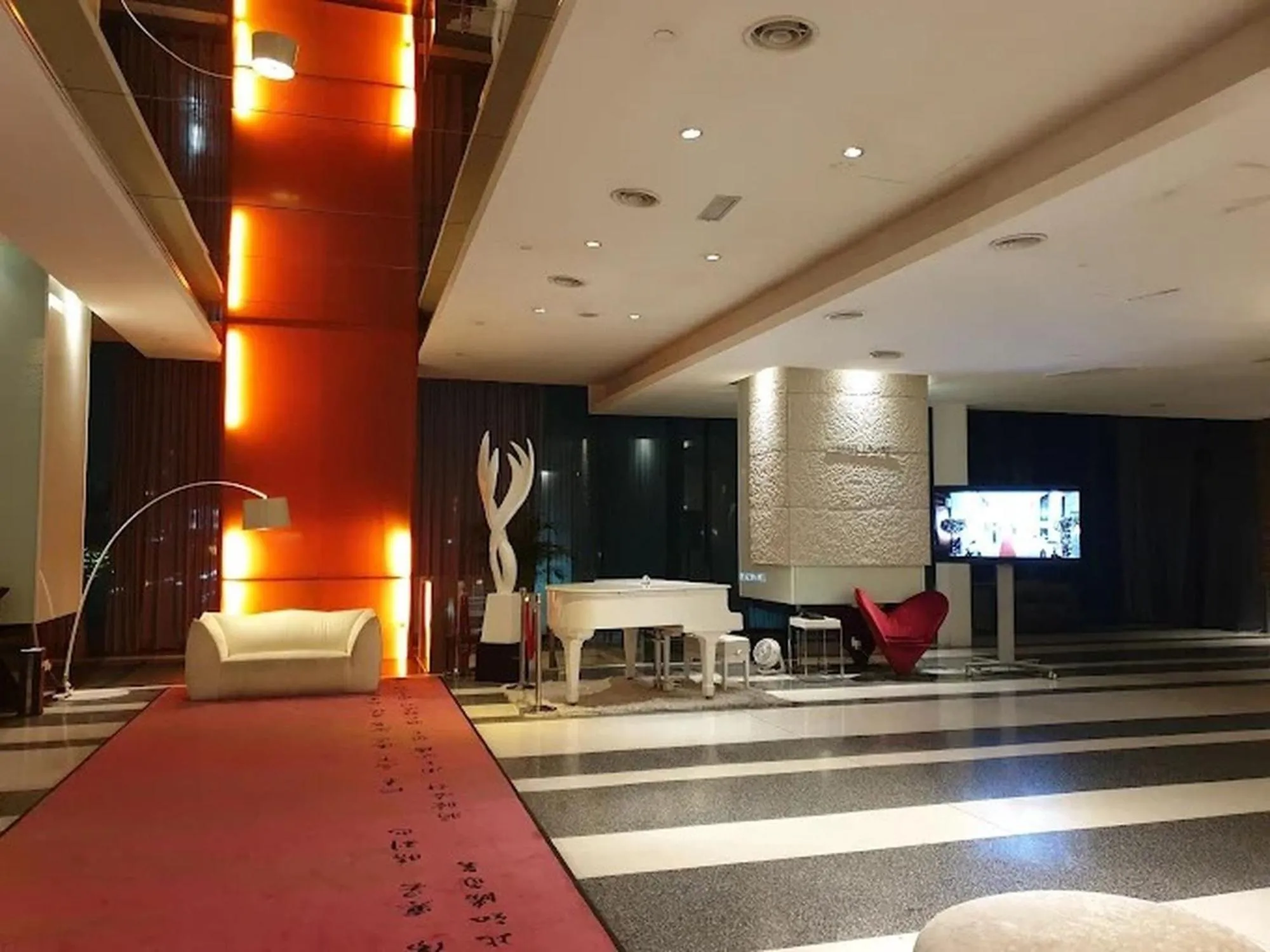 Area and facilities in Sunday Hotel Subang Formerly Empire Hotel