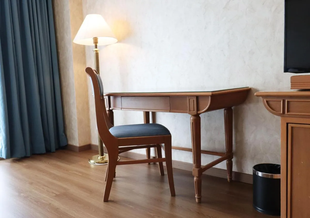Seating area in Grand Palace Hotel