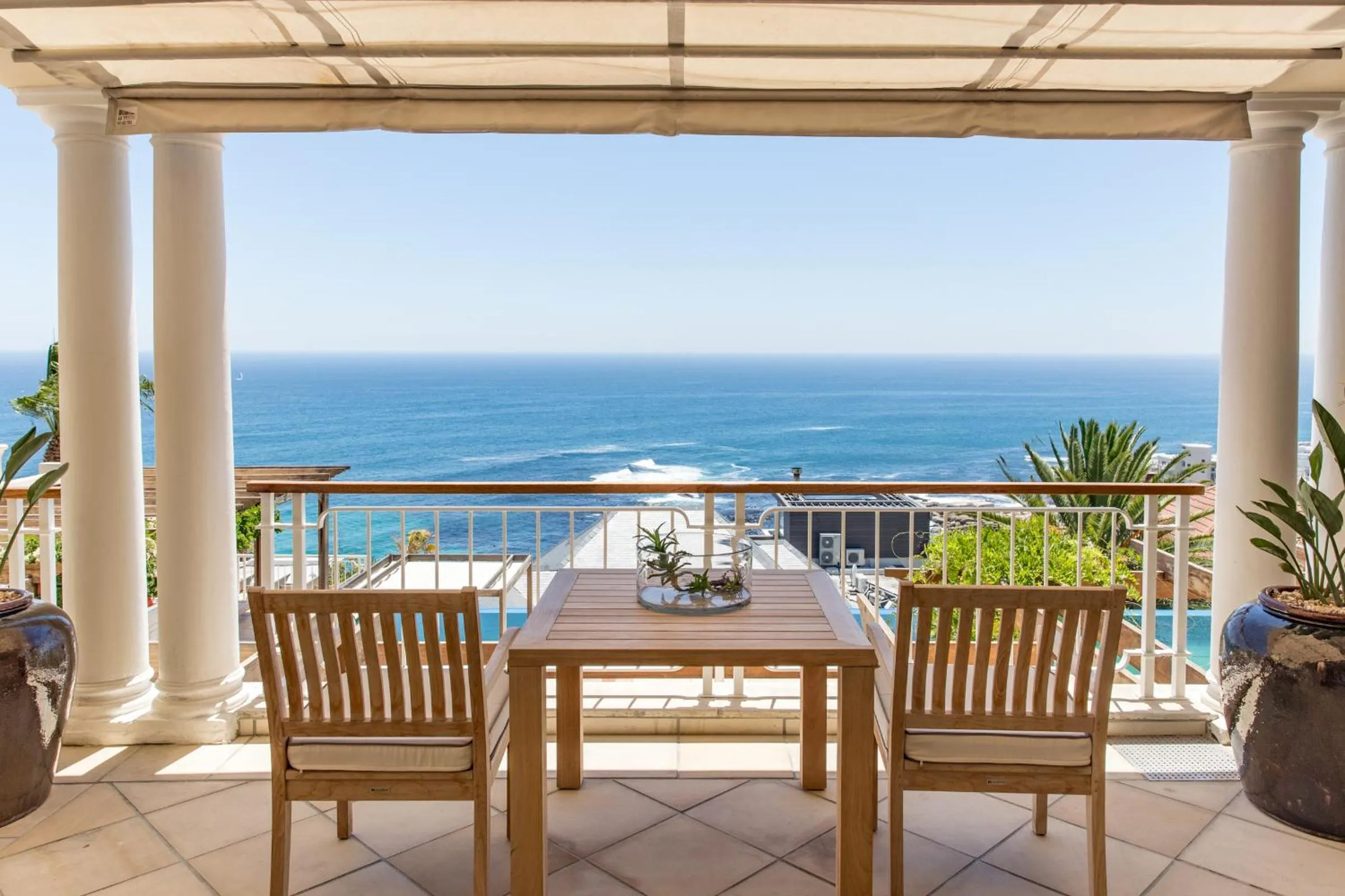 Restaurant/places to eat in Compass House Boutique Hotel - Adults Only