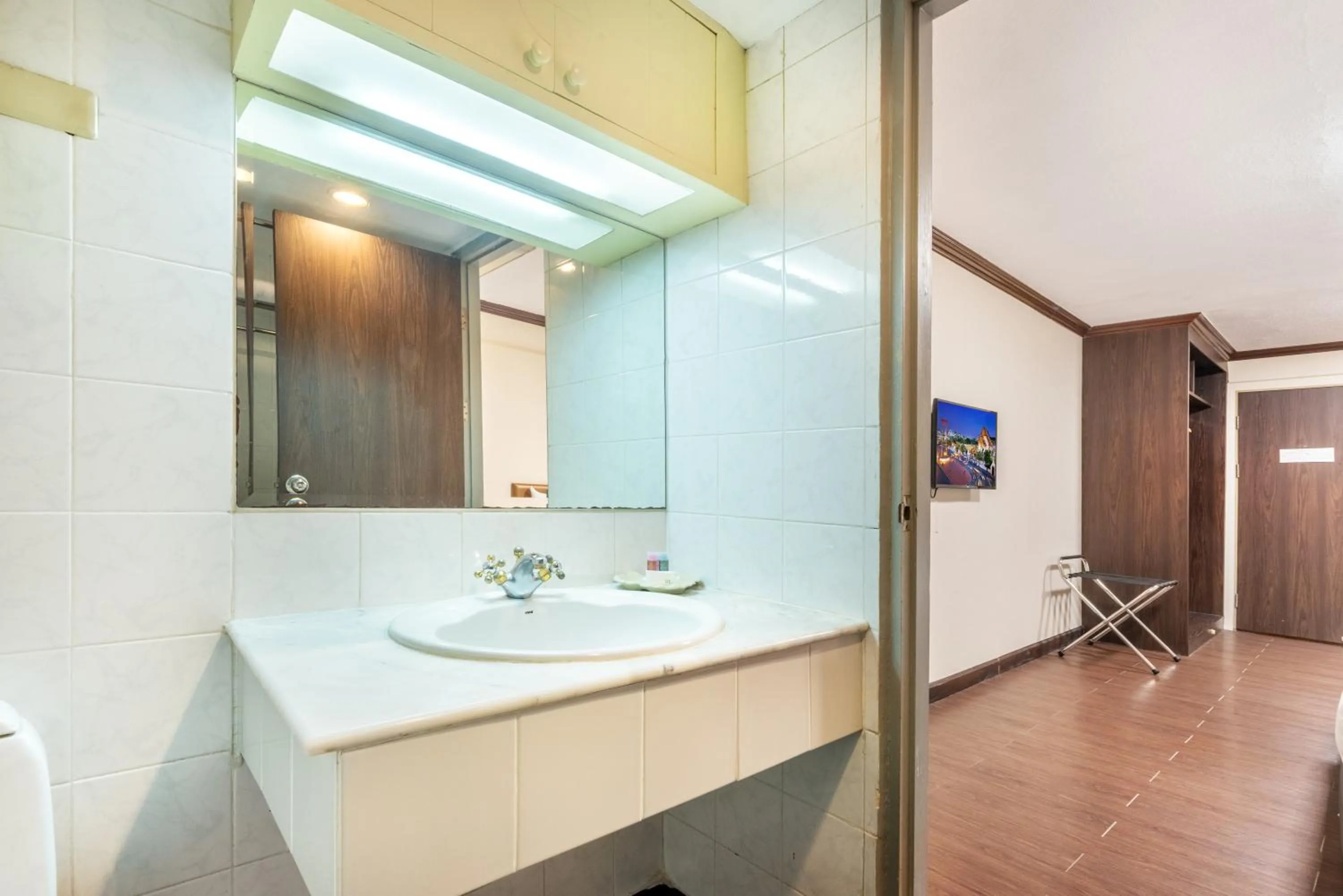 Bathroom in NASA BANGKOK - Airport Rail Link Ramkhamhang